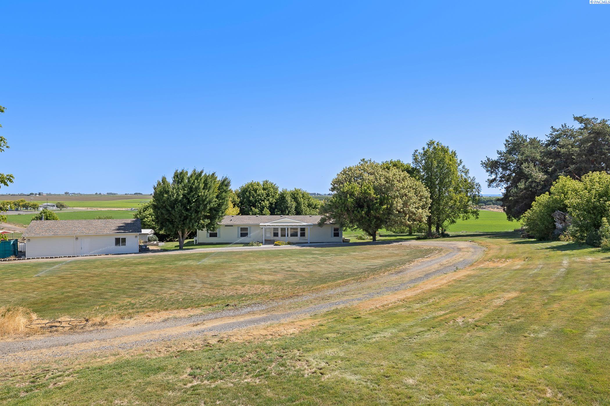 Eltopia, Washington, 99330, United States, 4 Bedrooms Bedrooms, ,1 BathroomBathrooms,Residential,For Sale,1901493