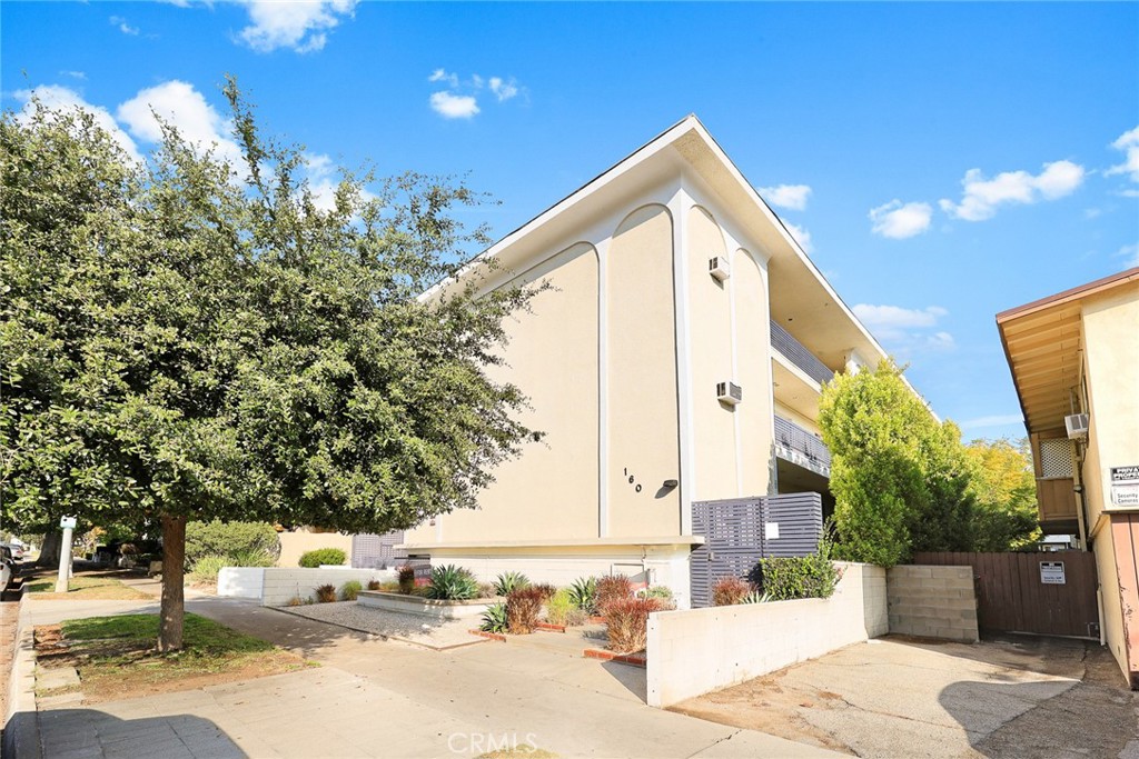 Pasadena, California, 91106, United States, ,Residential,For Sale,1911208