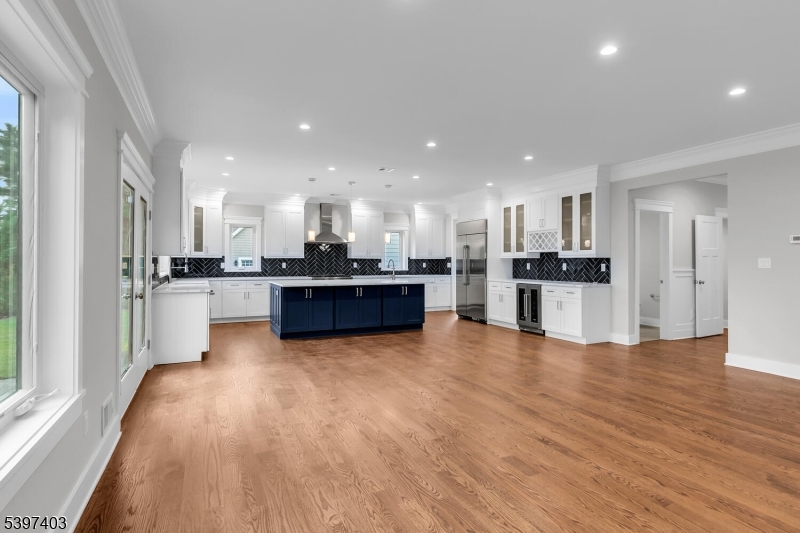 Bernards Twp., New Jersey, 07920, United States, 6 Bedrooms Bedrooms, ,5 BathroomsBathrooms,Residential,For Sale,2001685