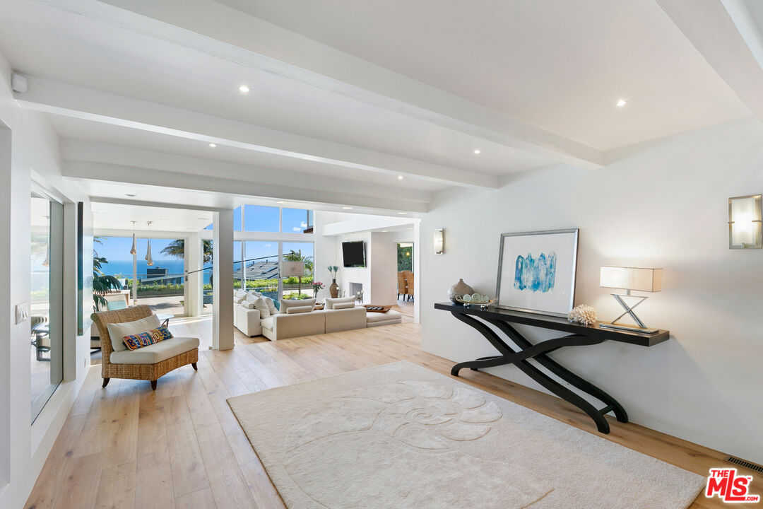 Malibu, California, 90265, United States, 3 Bedrooms Bedrooms, ,4 BathroomsBathrooms,Residential,For Sale,1807694