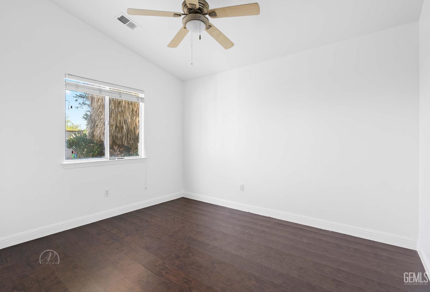 Bakersfield, California, 93312, United States, 4 Bedrooms Bedrooms, ,2 BathroomsBathrooms,Residential,For Sale,1931687