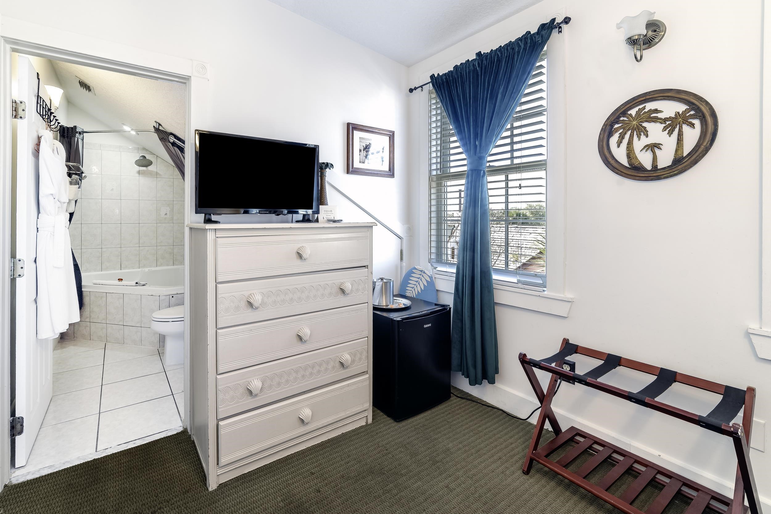 St Augustine, Florida, 32084, United States, 17 Bedrooms Bedrooms, ,17 BathroomsBathrooms,Residential,For Sale,1995704