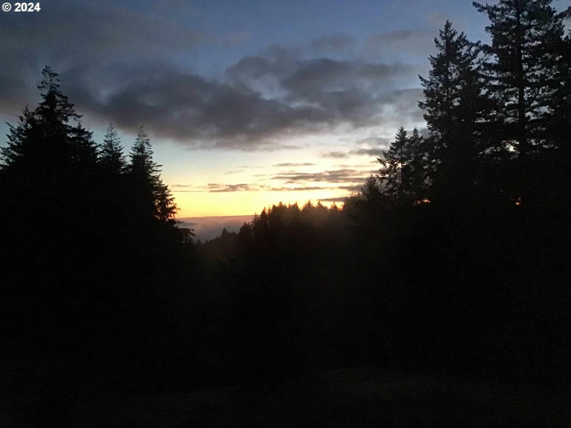 Gold Beach, Oregon, 97444, United States, 3 Bedrooms Bedrooms, ,3 BathroomsBathrooms,Residential,For Sale,1975085