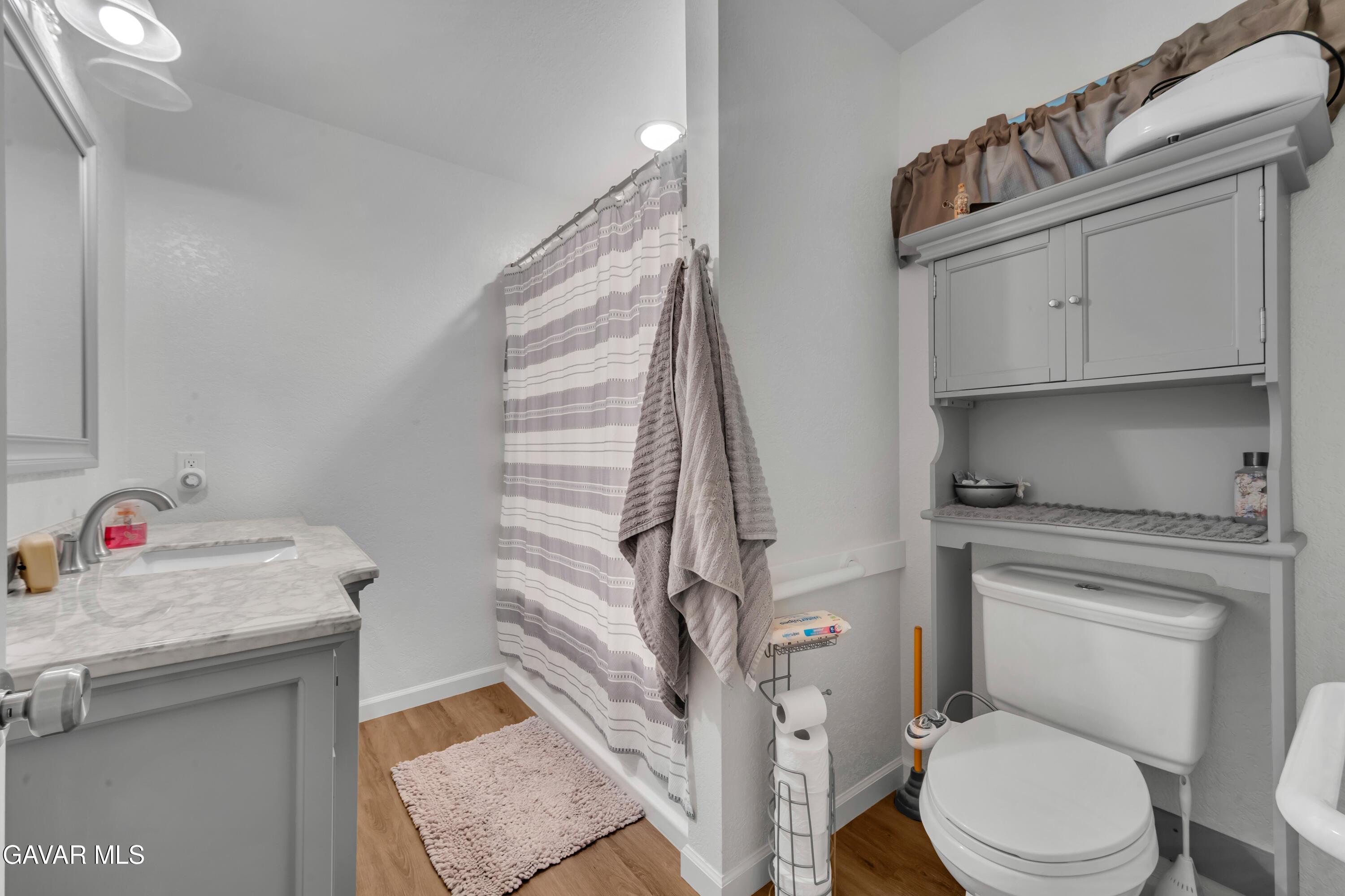 Pearblossom, California, 93553, United States, 4 Bedrooms Bedrooms, ,3 BathroomsBathrooms,Residential,For Sale,1971621