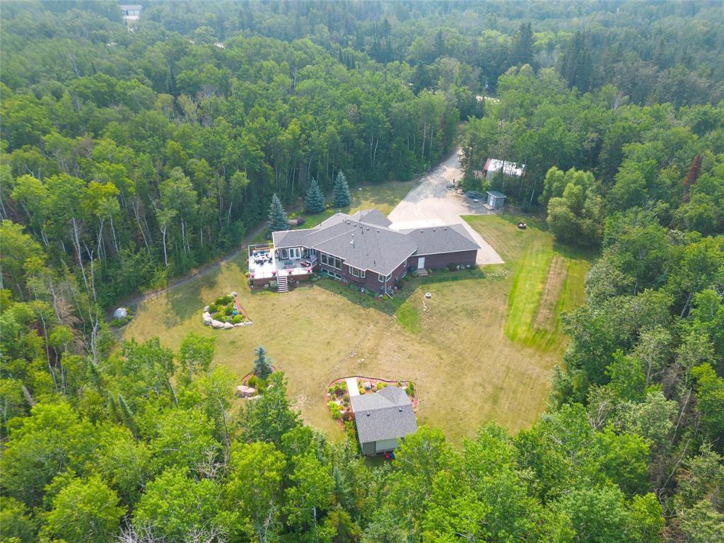 BALSAM BAY, Manitoba, R0E 0B0, CA, 4 Bedrooms Bedrooms, ,3 BathroomsBathrooms,Residential,For Sale,1913140