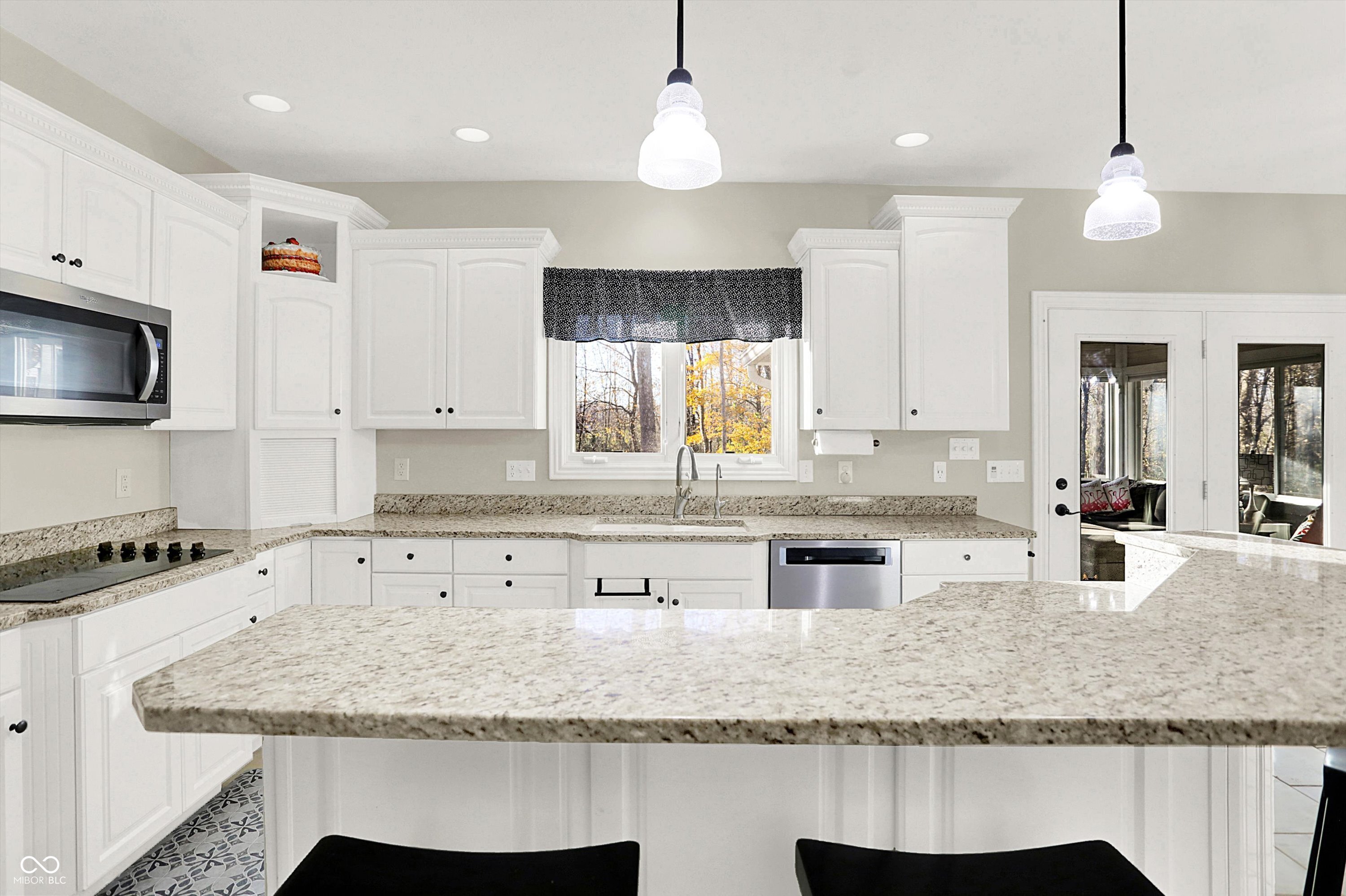 Fishers, Indiana, 46037, United States, 6 Bedrooms Bedrooms, ,5 BathroomsBathrooms,Residential,For Sale,1992348