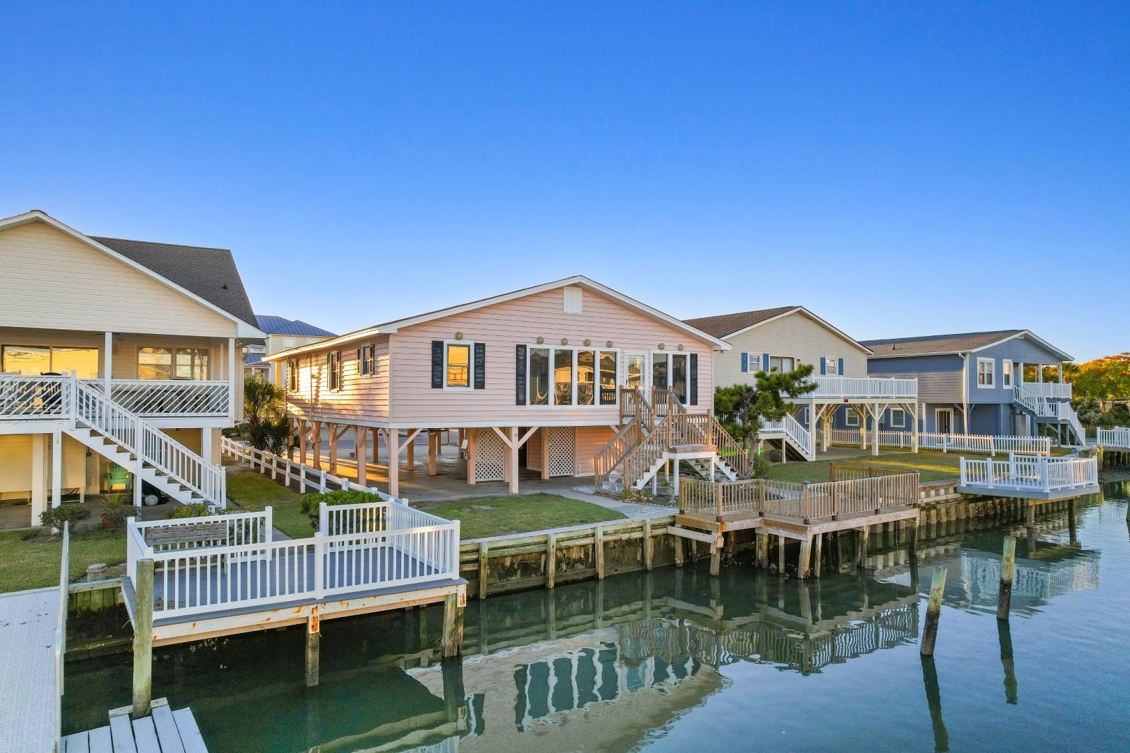 North Myrtle Beach, South Carolina, 29582, United States, 4 Bedrooms Bedrooms, ,2 BathroomsBathrooms,Residential,For Sale,2015059