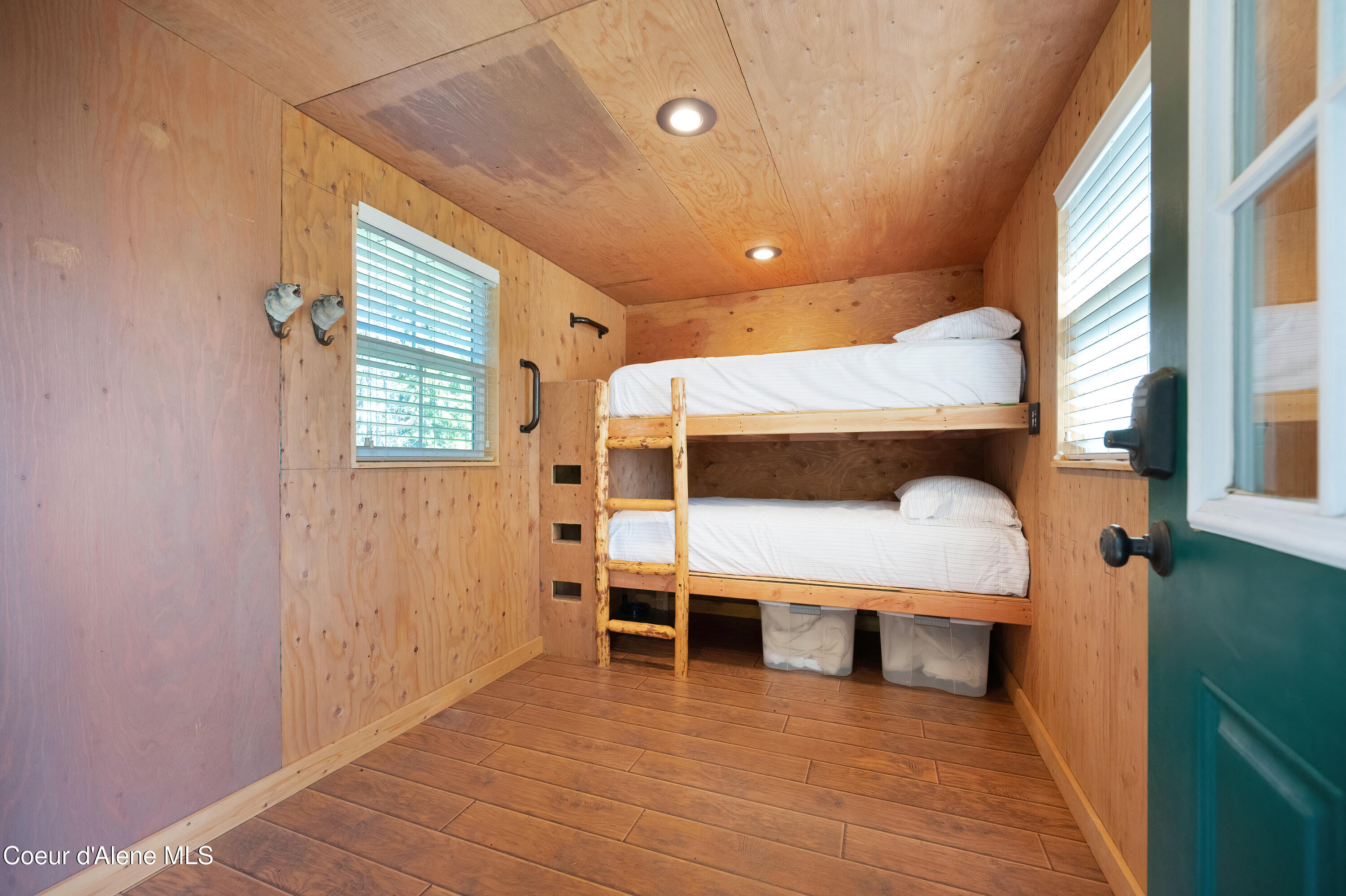 Kingston, Idaho, 83839, United States, 5 Bedrooms Bedrooms, ,Residential,For Sale,1989551