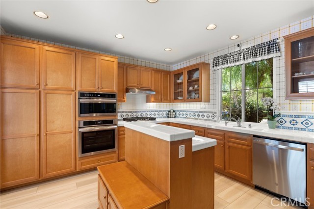 Irvine, California, 92602, United States, 4 Bedrooms Bedrooms, ,3 BathroomsBathrooms,Residential,For Sale,1823267