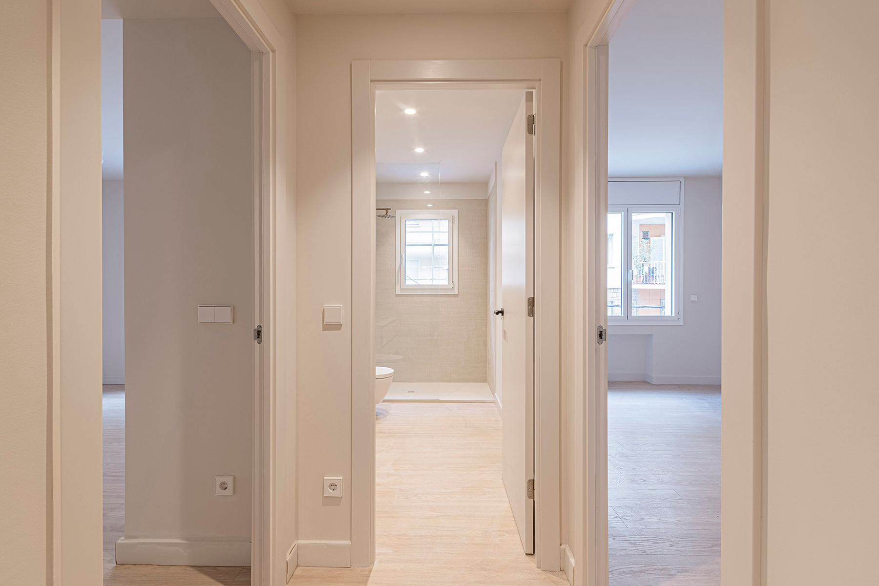  Fantastic renovated flat with large garden at the living room level - 物件實景