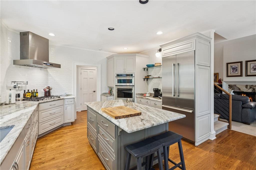 Big Canoe, Georgia, 30143, United States, 5 Bedrooms Bedrooms, ,6 BathroomsBathrooms,Residential,For Sale,1973860