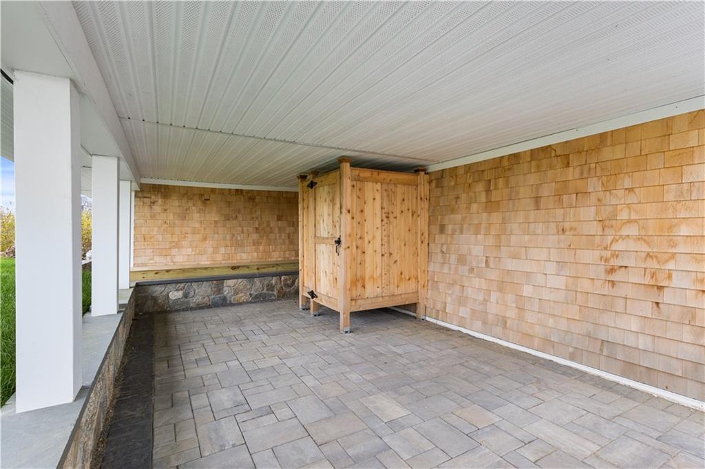 Westerly, Rhode Island, 02891, United States, 3 Bedrooms Bedrooms, ,3 BathroomsBathrooms,Residential,For Sale,2048219