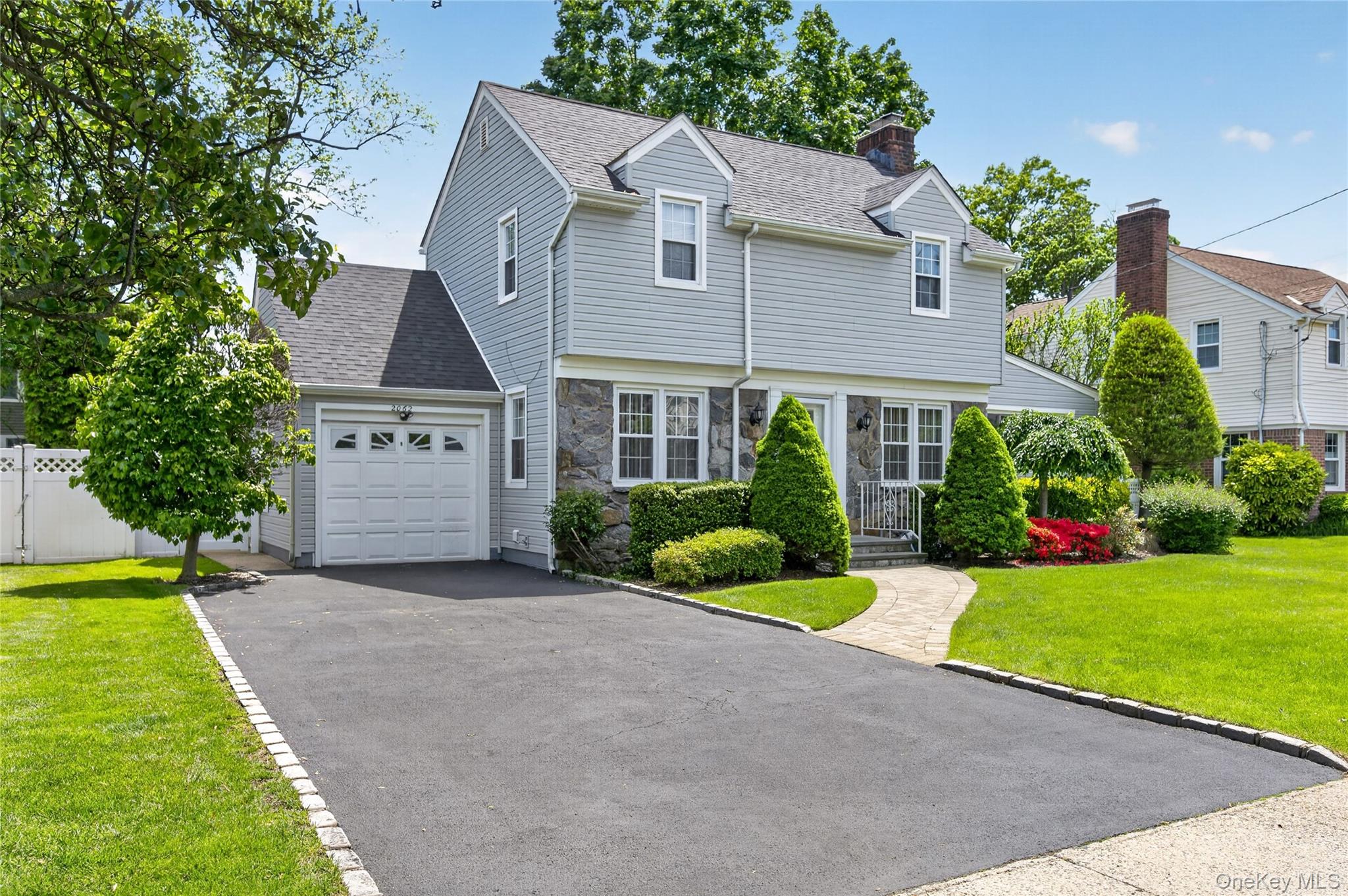 2062 E Webster Street, Merrick, NY, 11566 - 物件實景