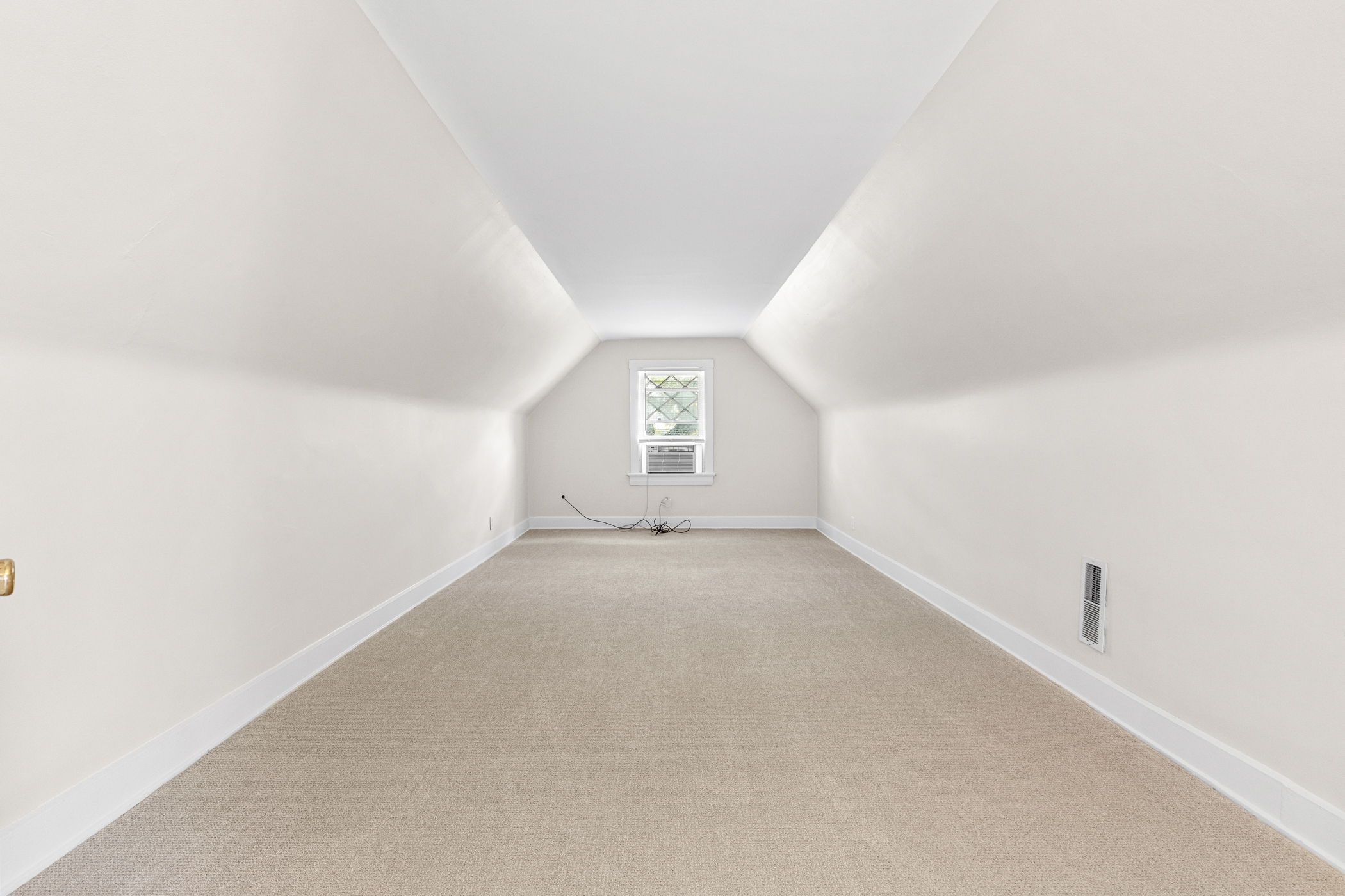  2715 Arbor Avenue, Cincinnati, OH 45209 - 物件實景