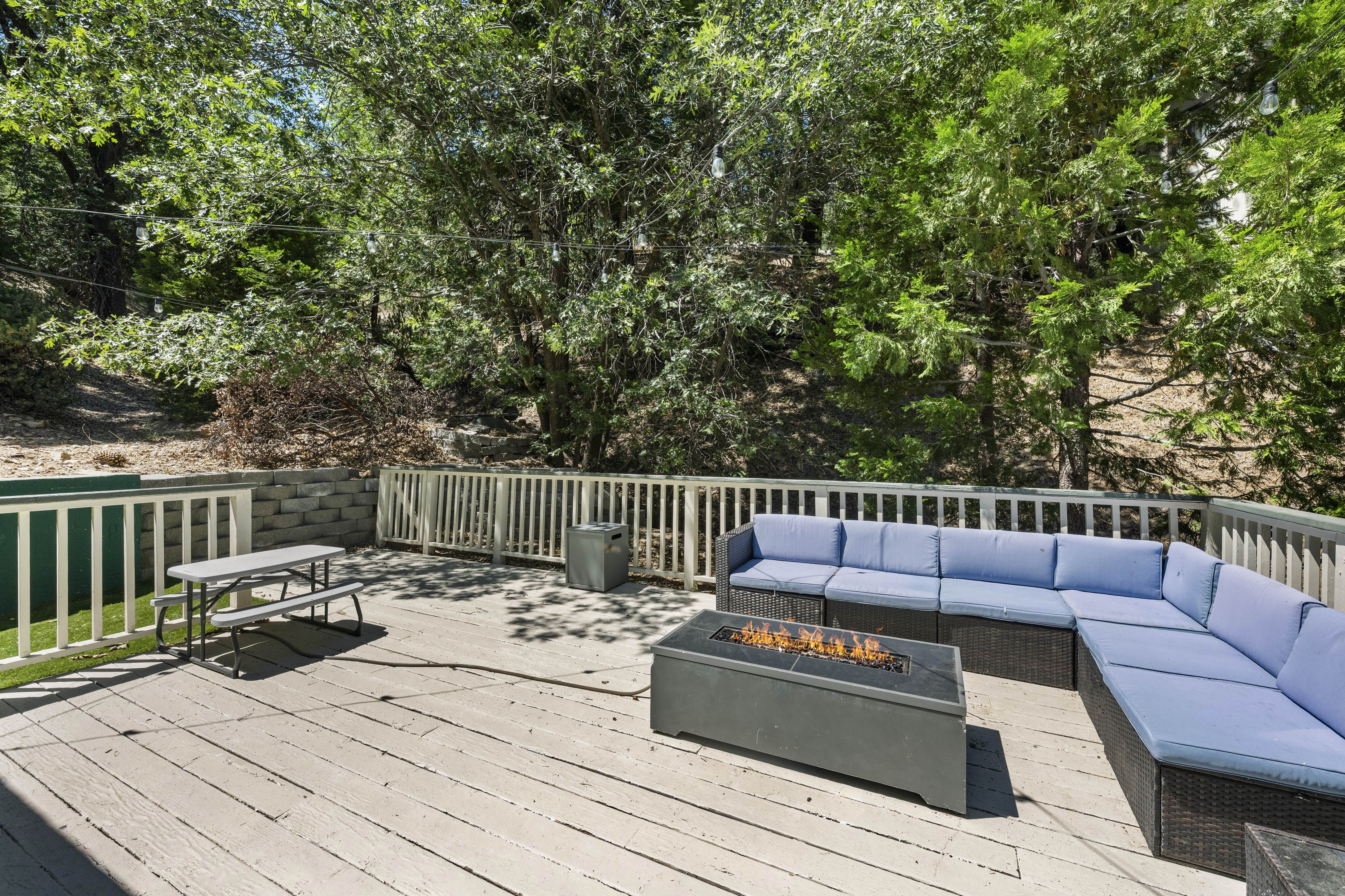  30942 Old City Creek Road, Running Springs, CA 92382 - 物件實景