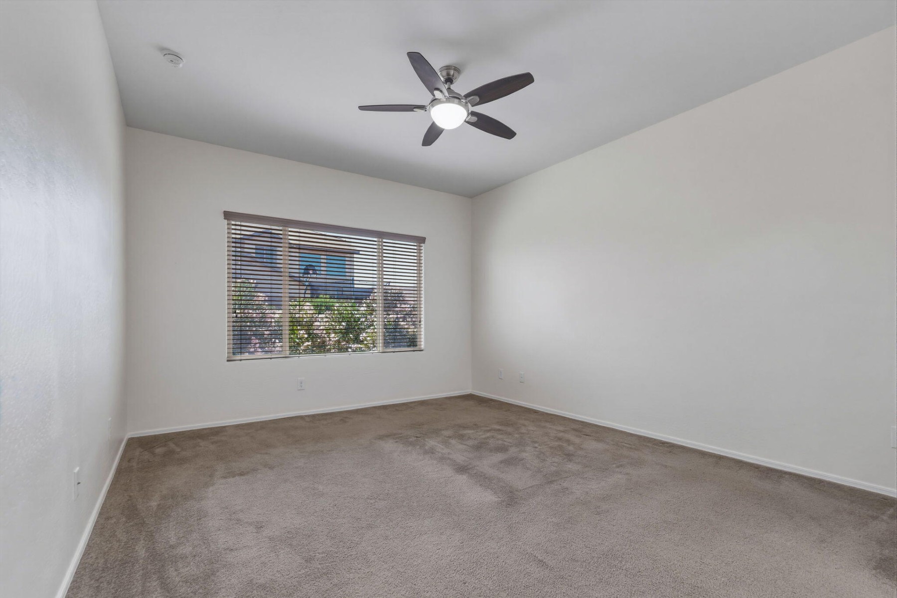  17543 W Buckhorn Trail  Surprise, AZ - 物件實景