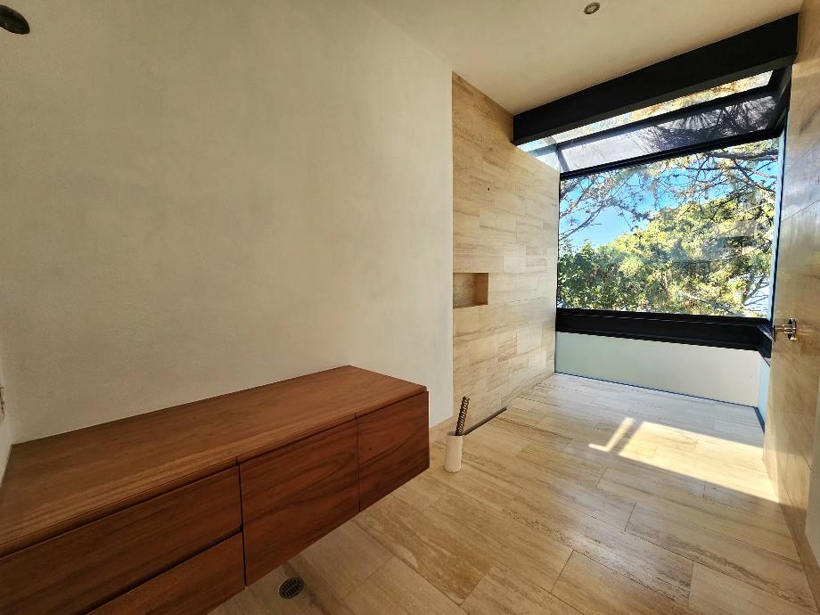Valle de Bravo, Estado de México, 51200, Mexico, 4 Bedrooms Bedrooms, ,4 BathroomsBathrooms,Residential,For Sale,1722310