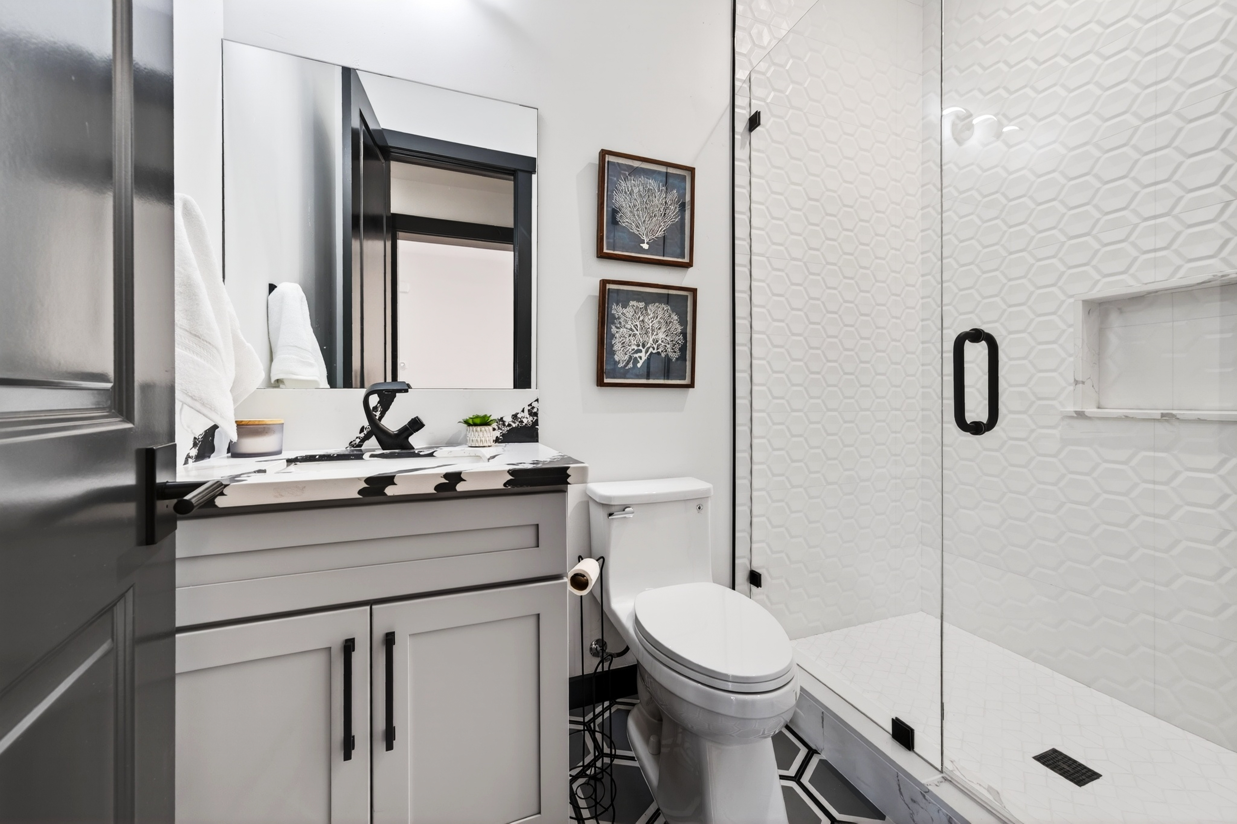  Stunning New Build - 物件實景