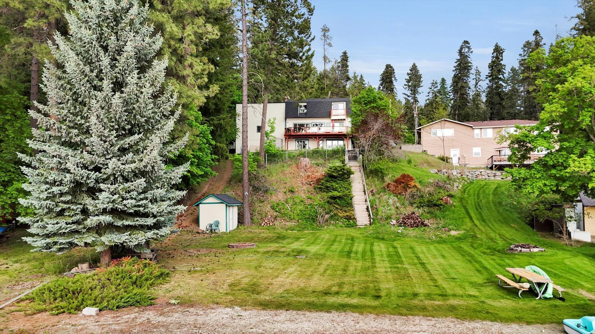 Newman Lake, Washington, 99025, United States, 4 Bedrooms Bedrooms, ,3 BathroomsBathrooms,Residential,For Sale,1929094