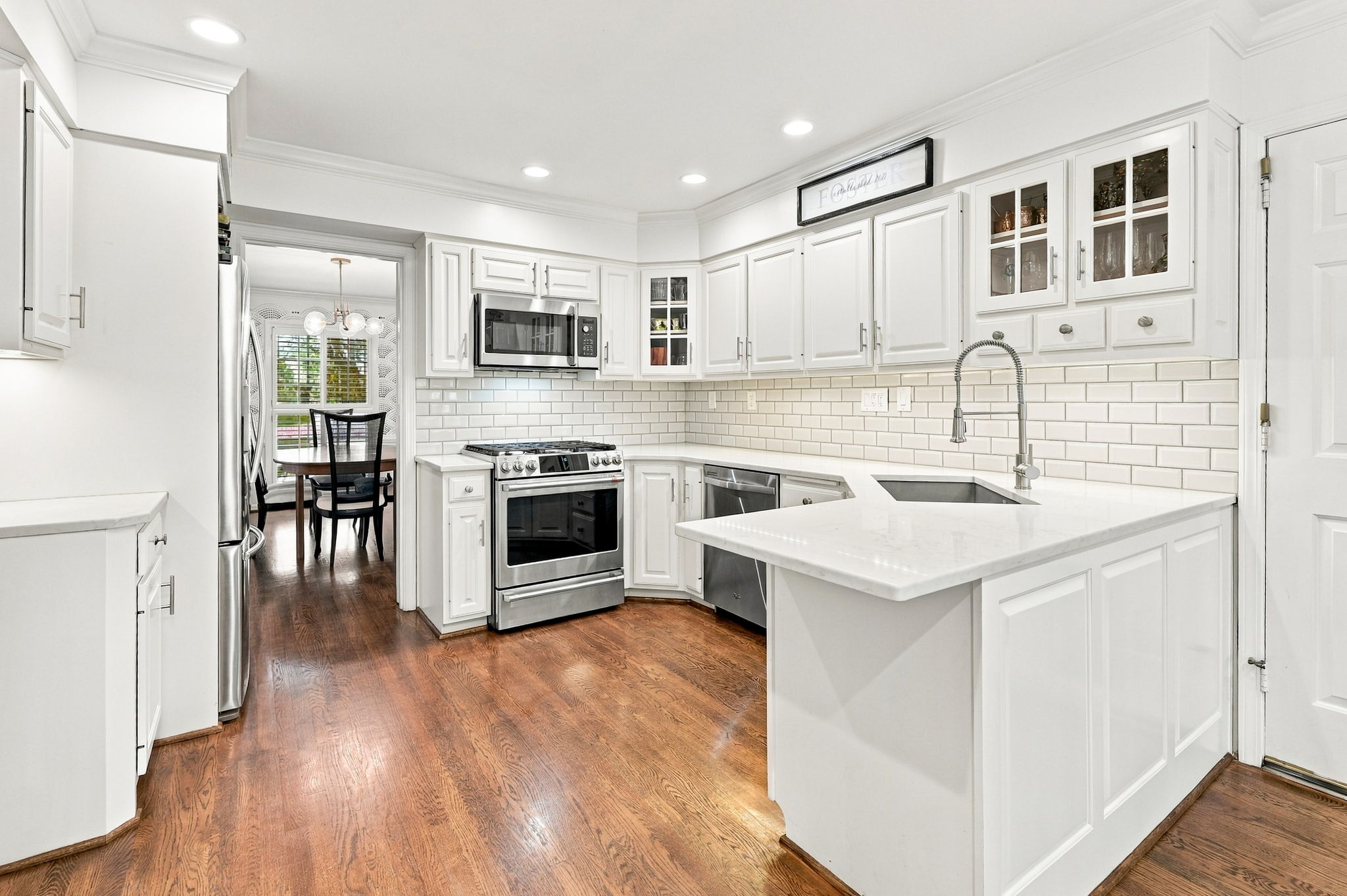  10216 Timberwood Circle, Louisville, KY 40223 - 物件實景