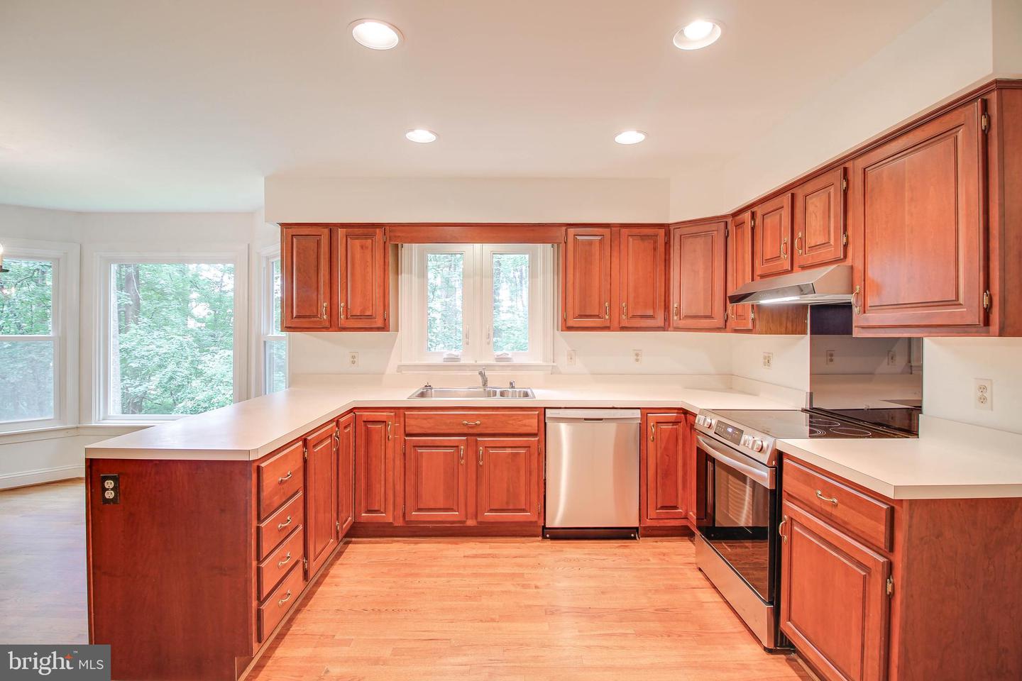 Dayton, Maryland, 21036, United States, 5 Bedrooms Bedrooms, ,3 BathroomsBathrooms,Residential,For Sale,1906763