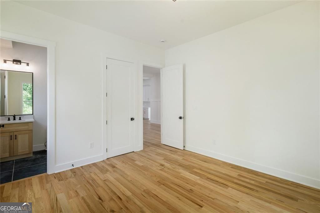 Avondale Estates, Georgia, 30002, United States, 5 Bedrooms Bedrooms, ,5 BathroomsBathrooms,Residential,For Sale,1904191