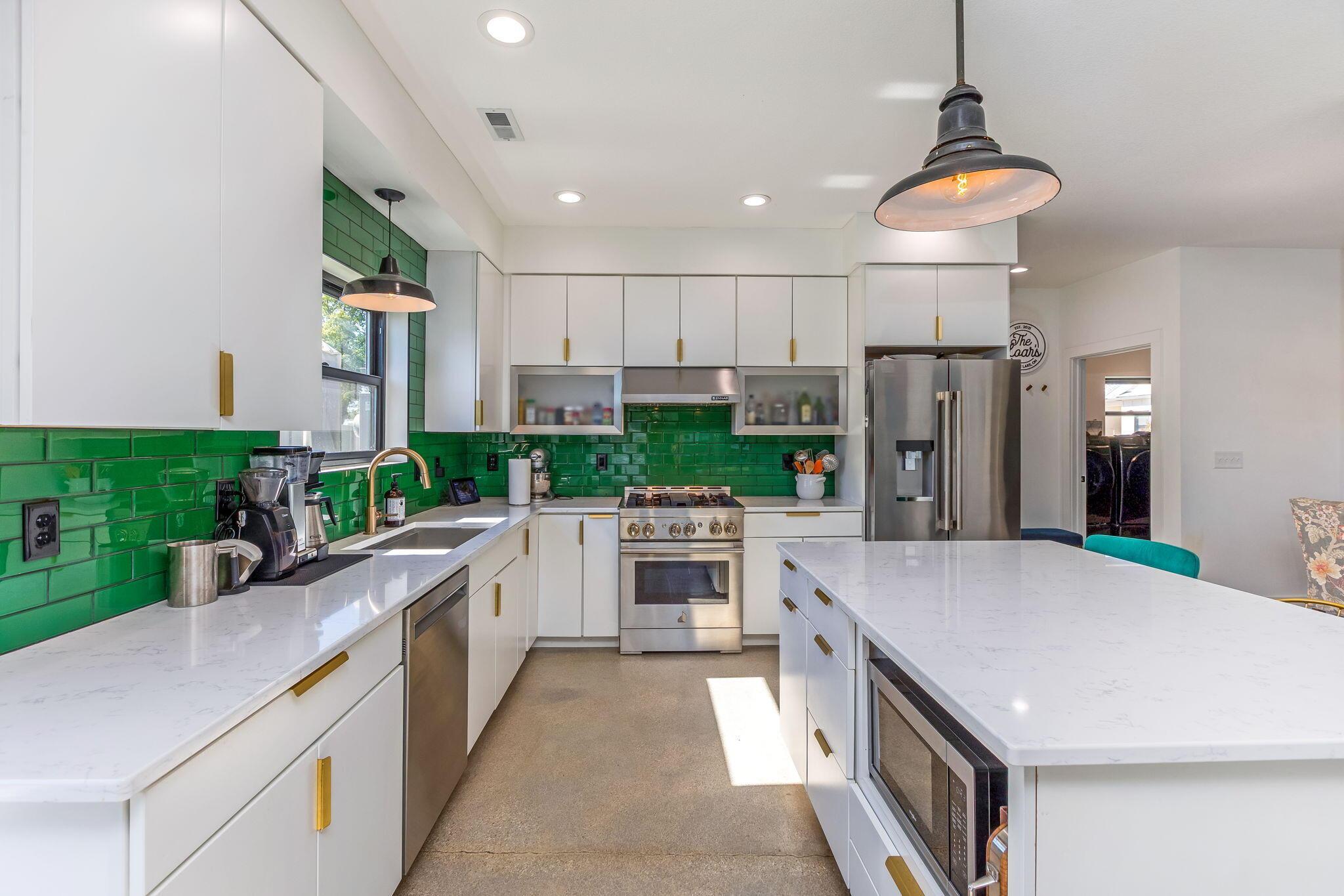 Buckeye Lake, Ohio, 43008, United States, 3 Bedrooms Bedrooms, ,3 BathroomsBathrooms,Residential,For Sale,1975089