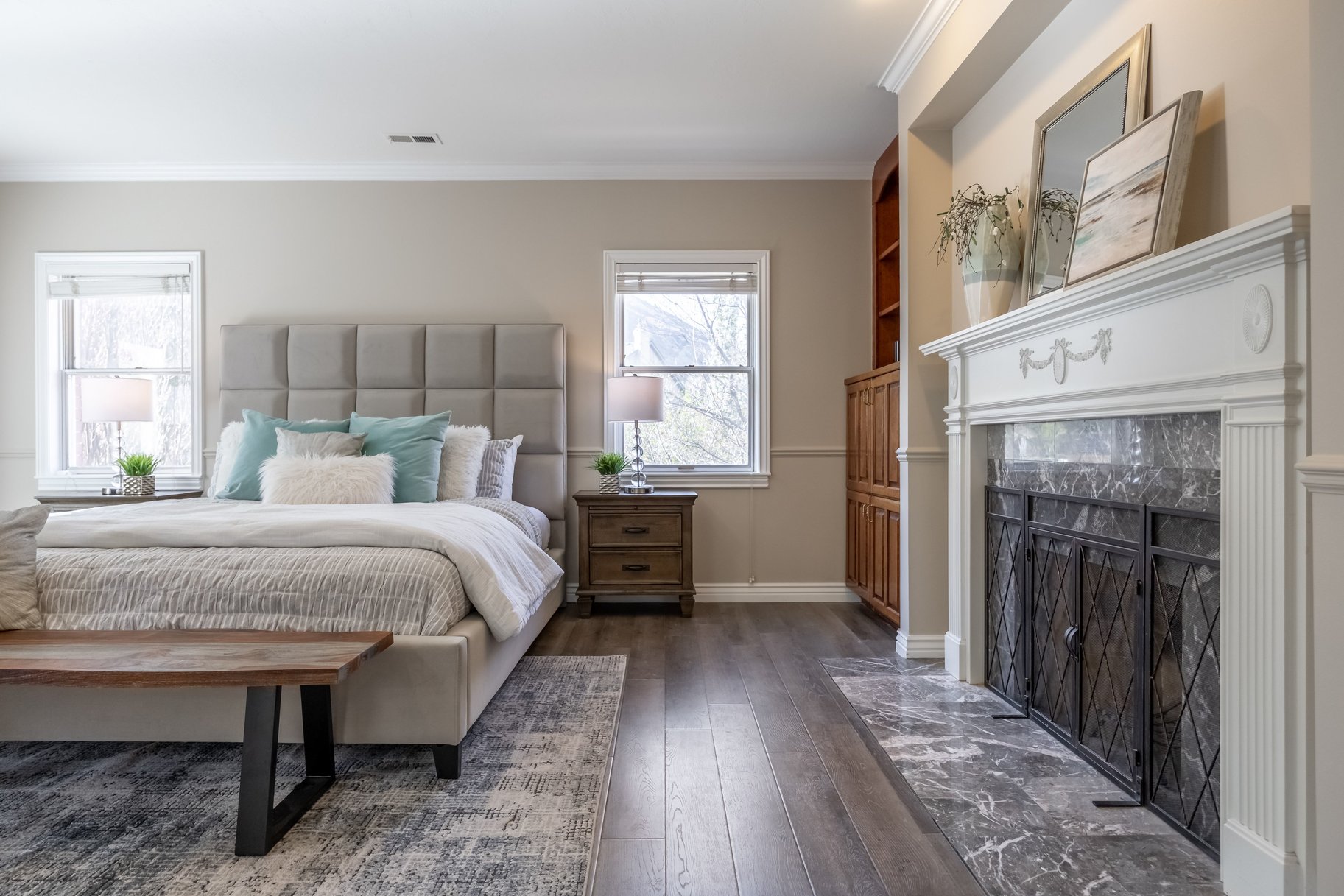  Updated Sandy Home With One of a Kind Location With Unobstructed Mountain Views - 物件實景