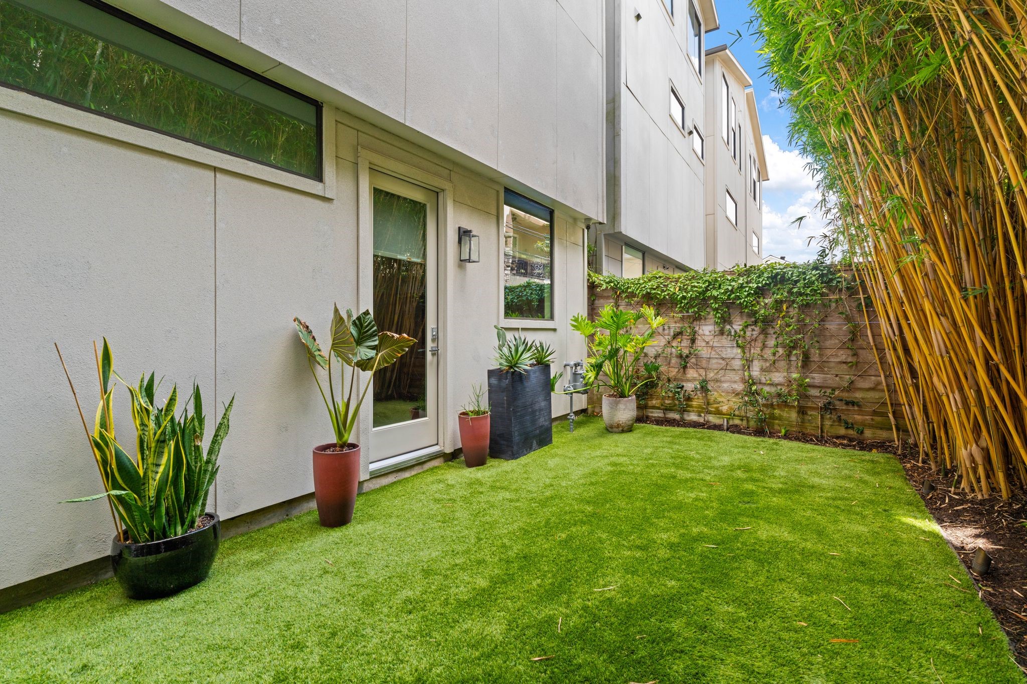  2622 Greenbriar Drive - 物件實景