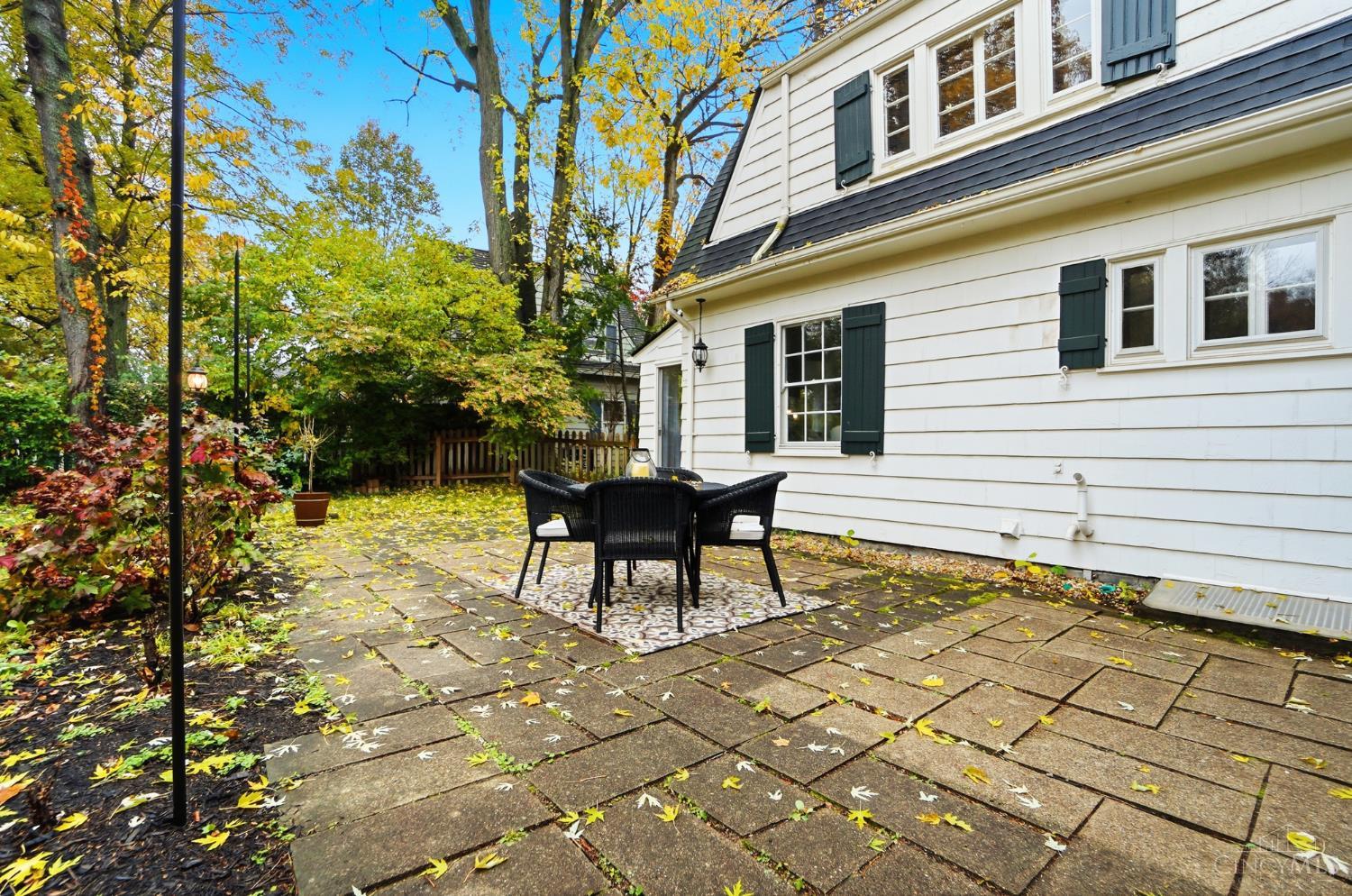 Cincinnati, Ohio, 45227, United States, 3 Bedrooms Bedrooms, ,2 BathroomsBathrooms,Residential,For Sale,1989456