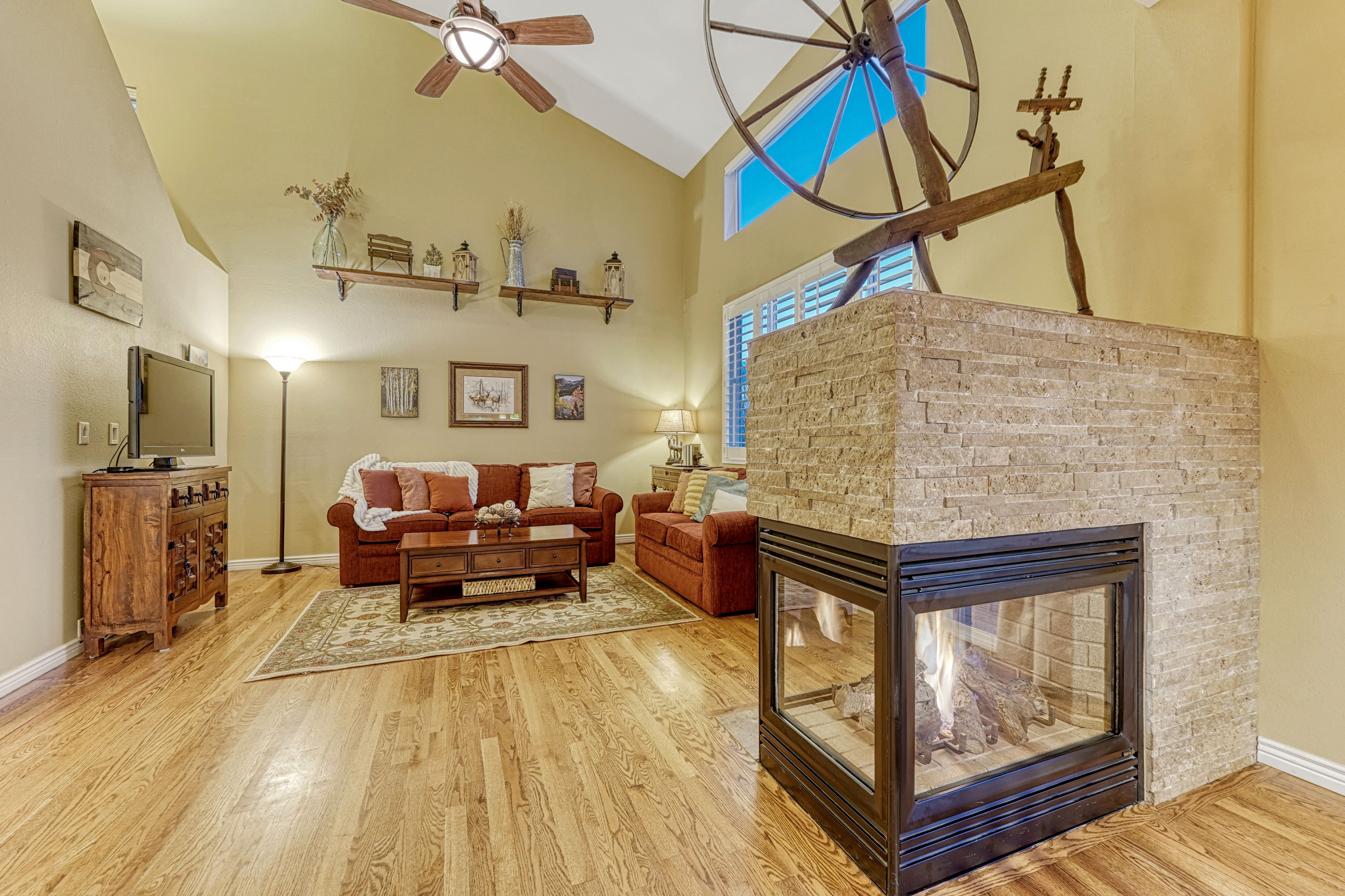  Elevated Living with Panoramic Mountain Views - 物件實景