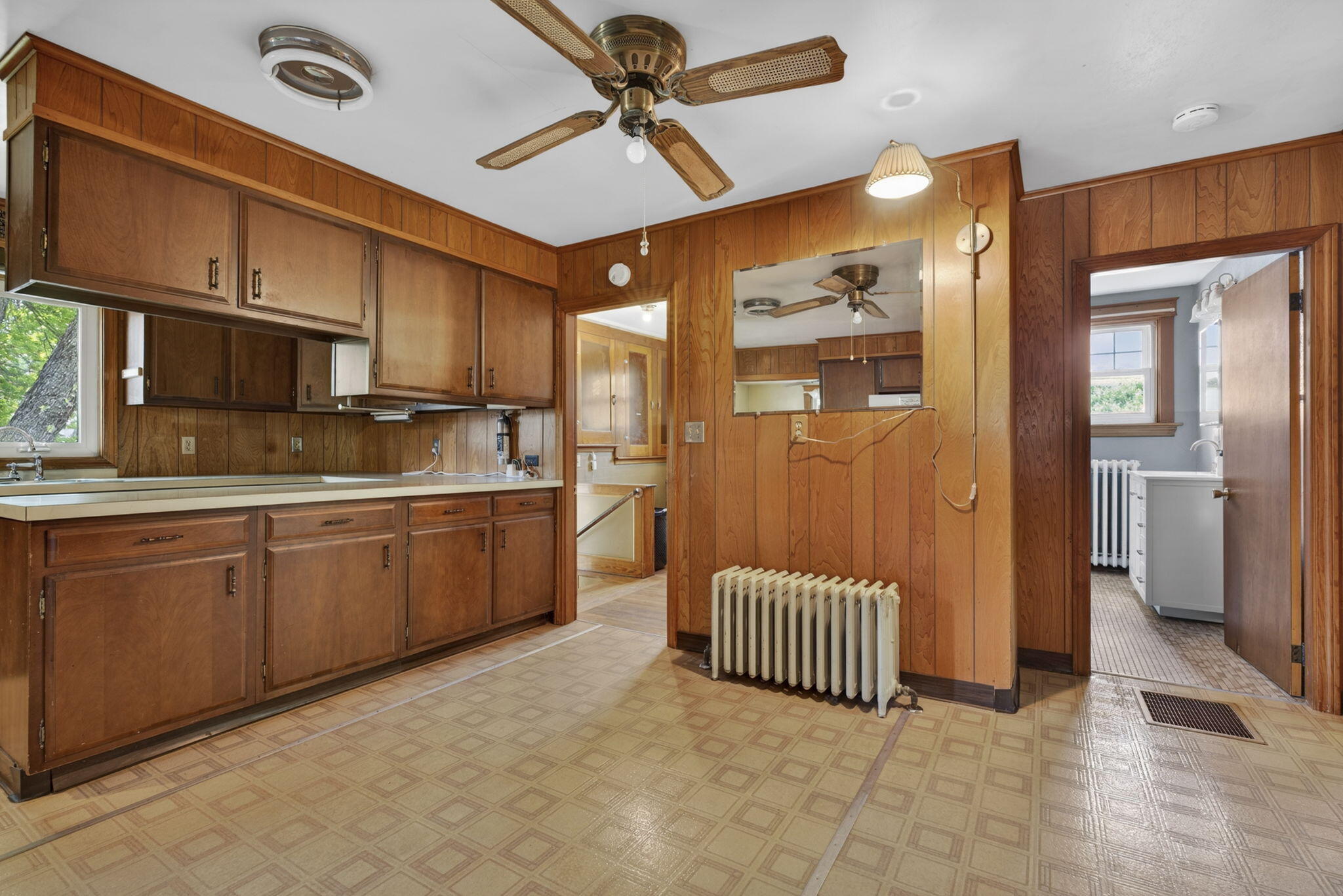 Kennebunk, Maine, 04043, United States, 3 Bedrooms Bedrooms, ,2 BathroomsBathrooms,Residential,For Sale,2048966