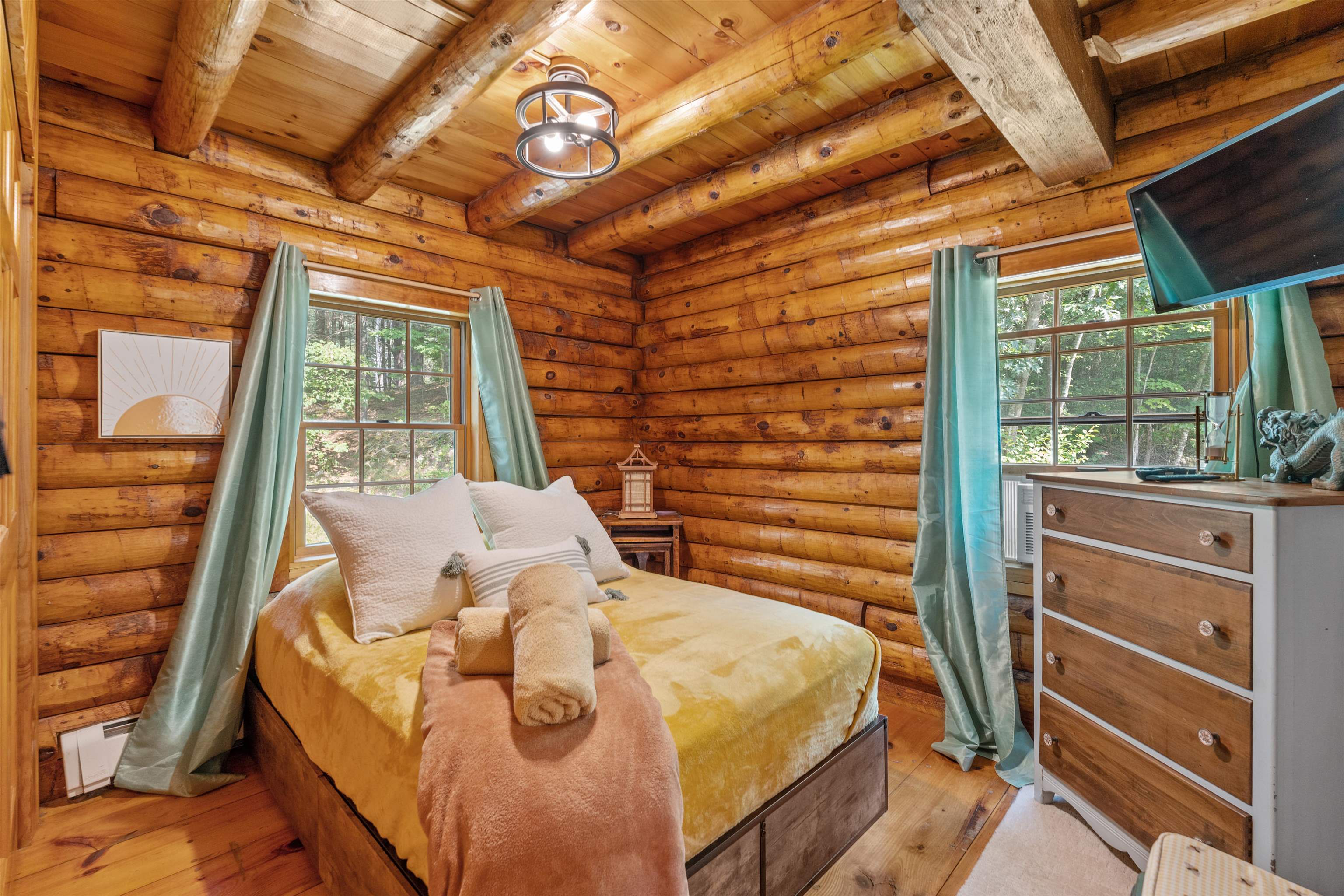 Alton, New Hampshire, 03810, United States, 4 Bedrooms Bedrooms, ,Residential,For Sale,1928654