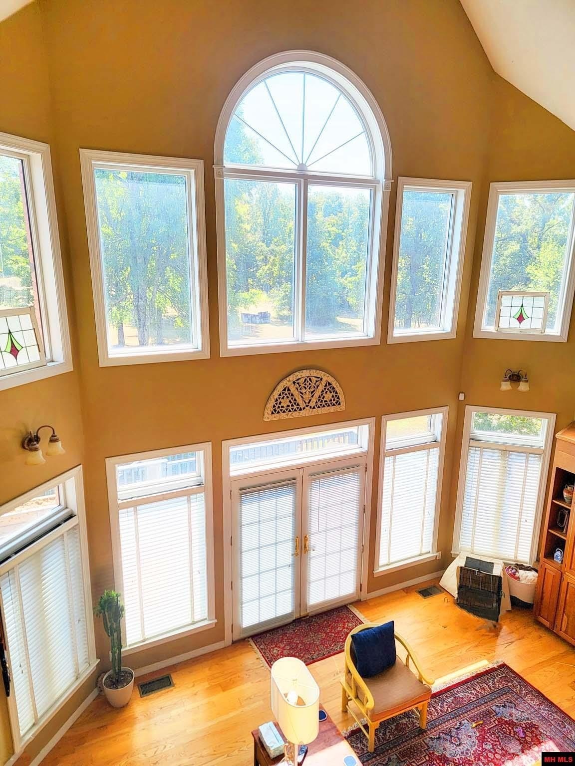 Mountain Home, Arkansas, 72653, United States, 4 Bedrooms Bedrooms, ,5 BathroomsBathrooms,Residential,For Sale,2018270
