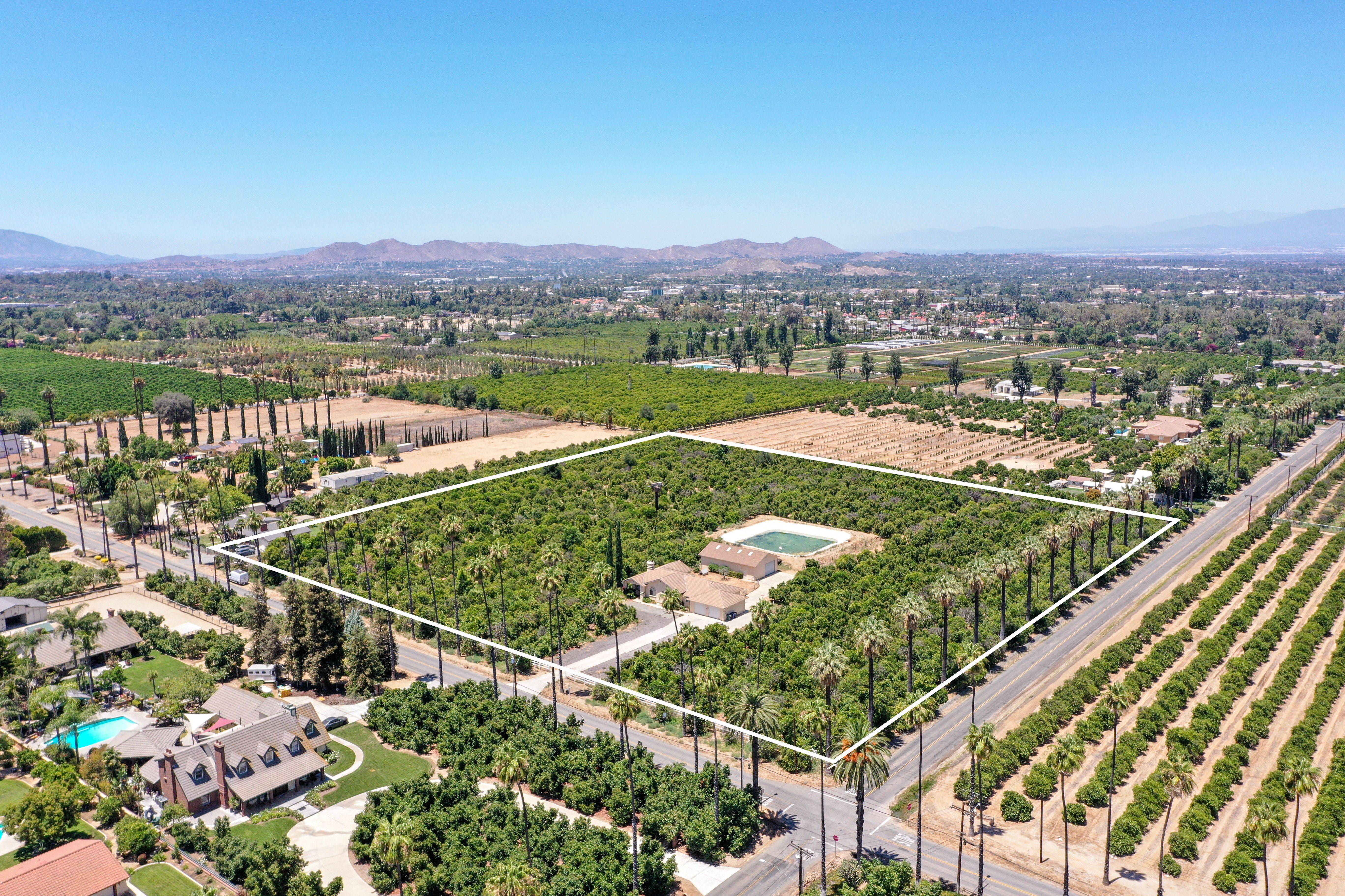  8715 Dufferin Avenue, Riverside, CA 92504 - 物件實景