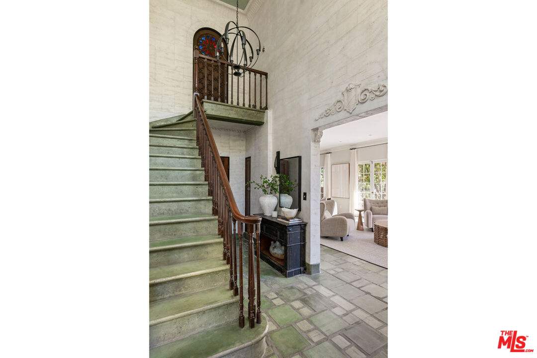 Los Angeles, California, 90065, United States, 5 Bedrooms Bedrooms, ,5 BathroomsBathrooms,Residential,For Sale,1987720