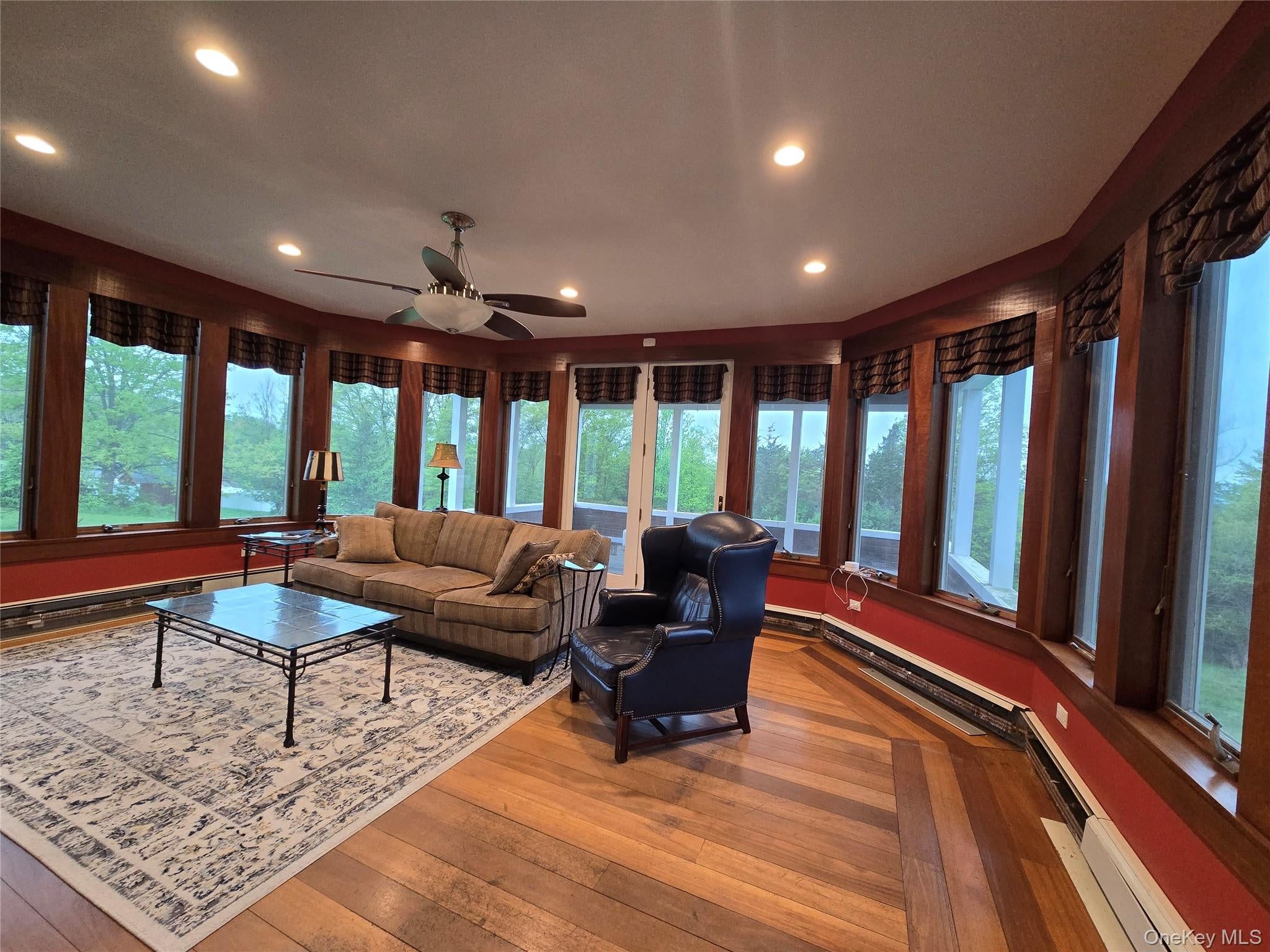 Washingtonville, New York, 10992, United States, 4 Bedrooms Bedrooms, ,4 BathroomsBathrooms,Residential,For Sale,2017576