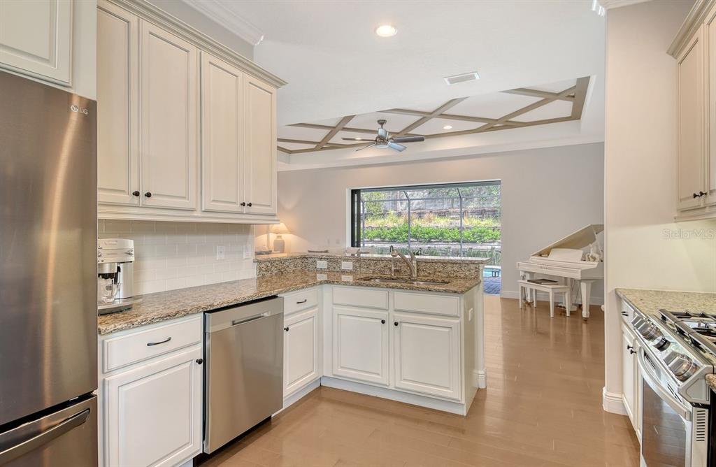 Bradenton, Florida, 34201, United States, 2 Bedrooms Bedrooms, ,2 BathroomsBathrooms,Residential,For Sale,1961743