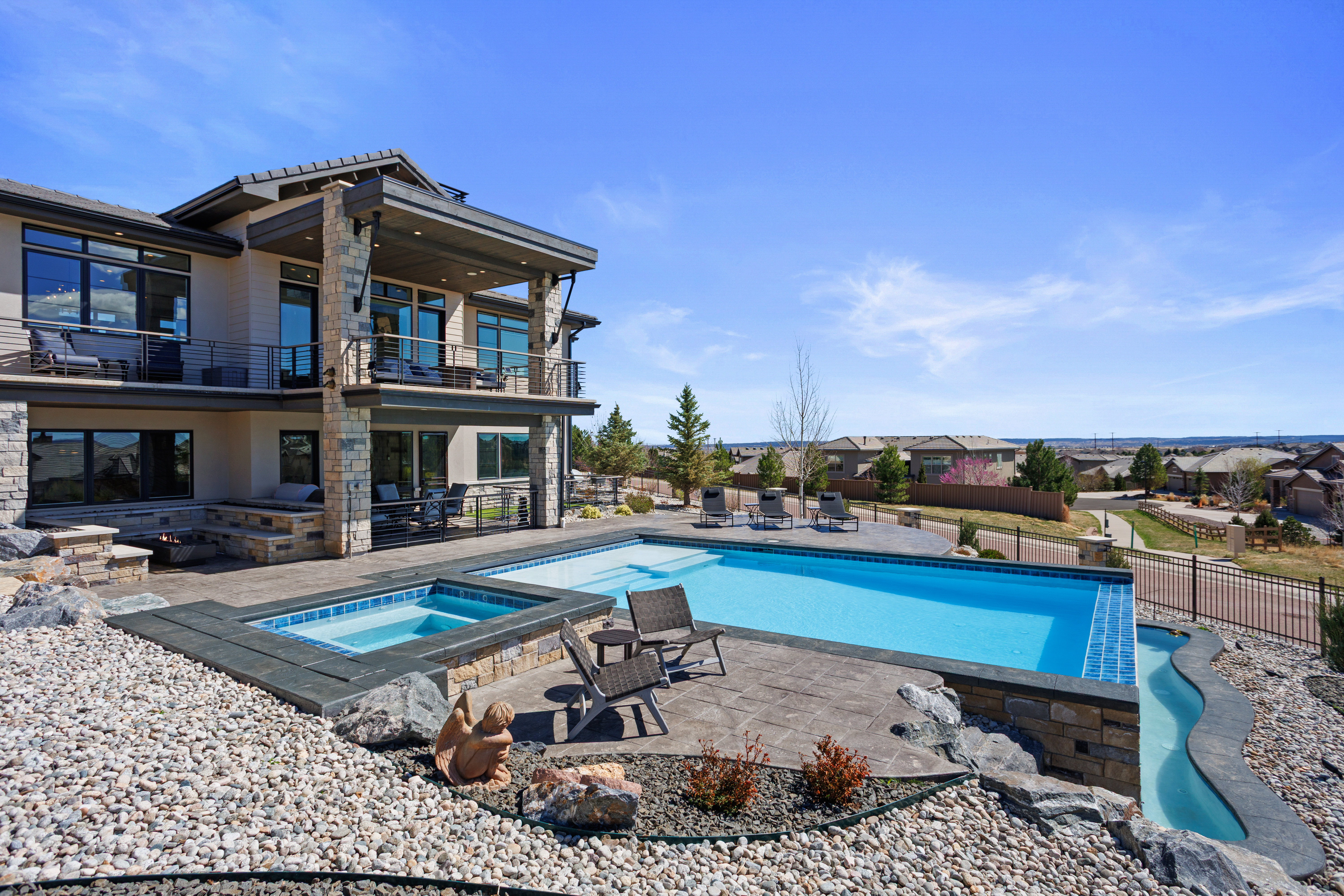  Spectacular Modern Ranch - 物件實景