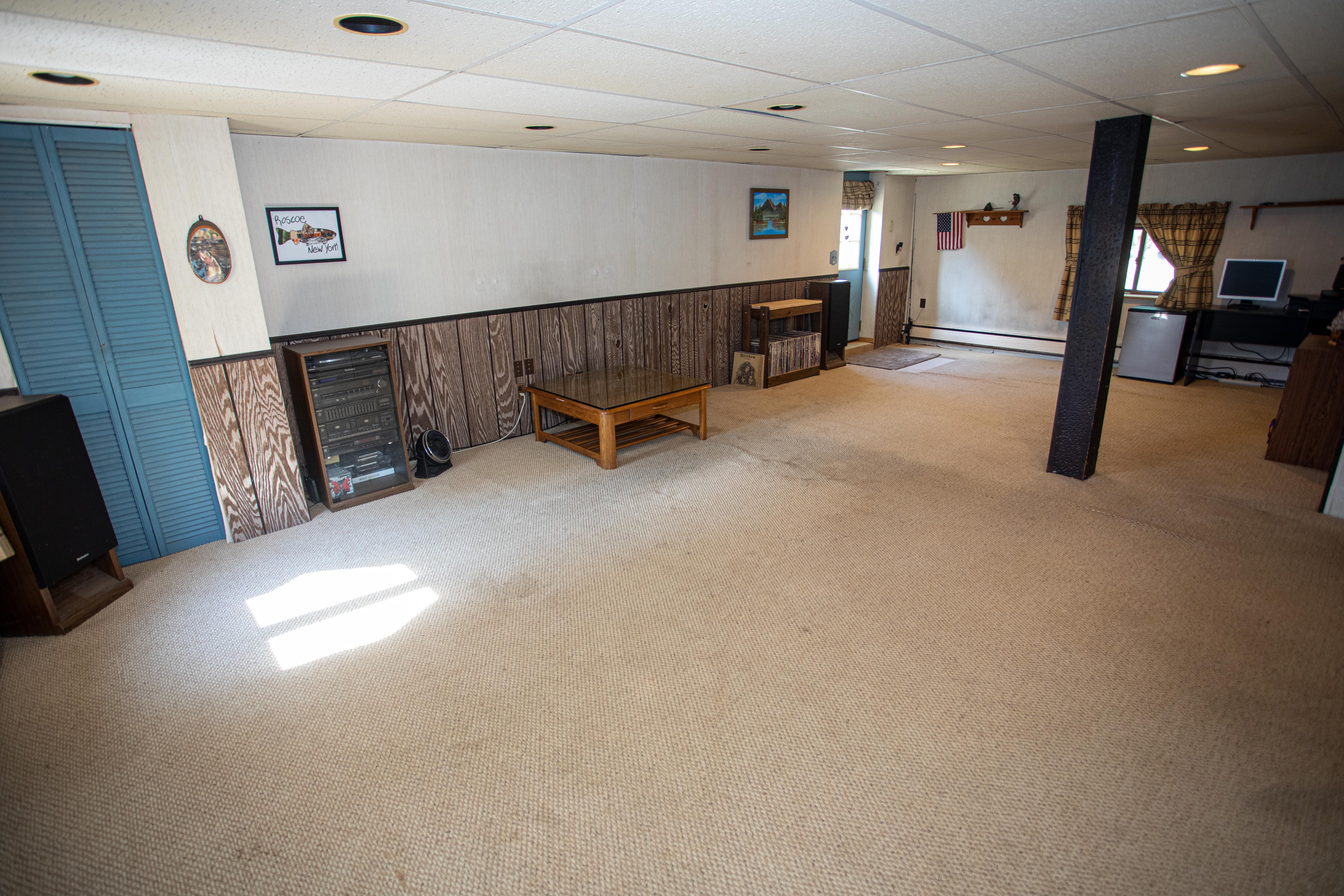Parlin, New Jersey, 08859, United States, 3 Bedrooms Bedrooms, ,2 BathroomsBathrooms,Residential,For Sale,1915200