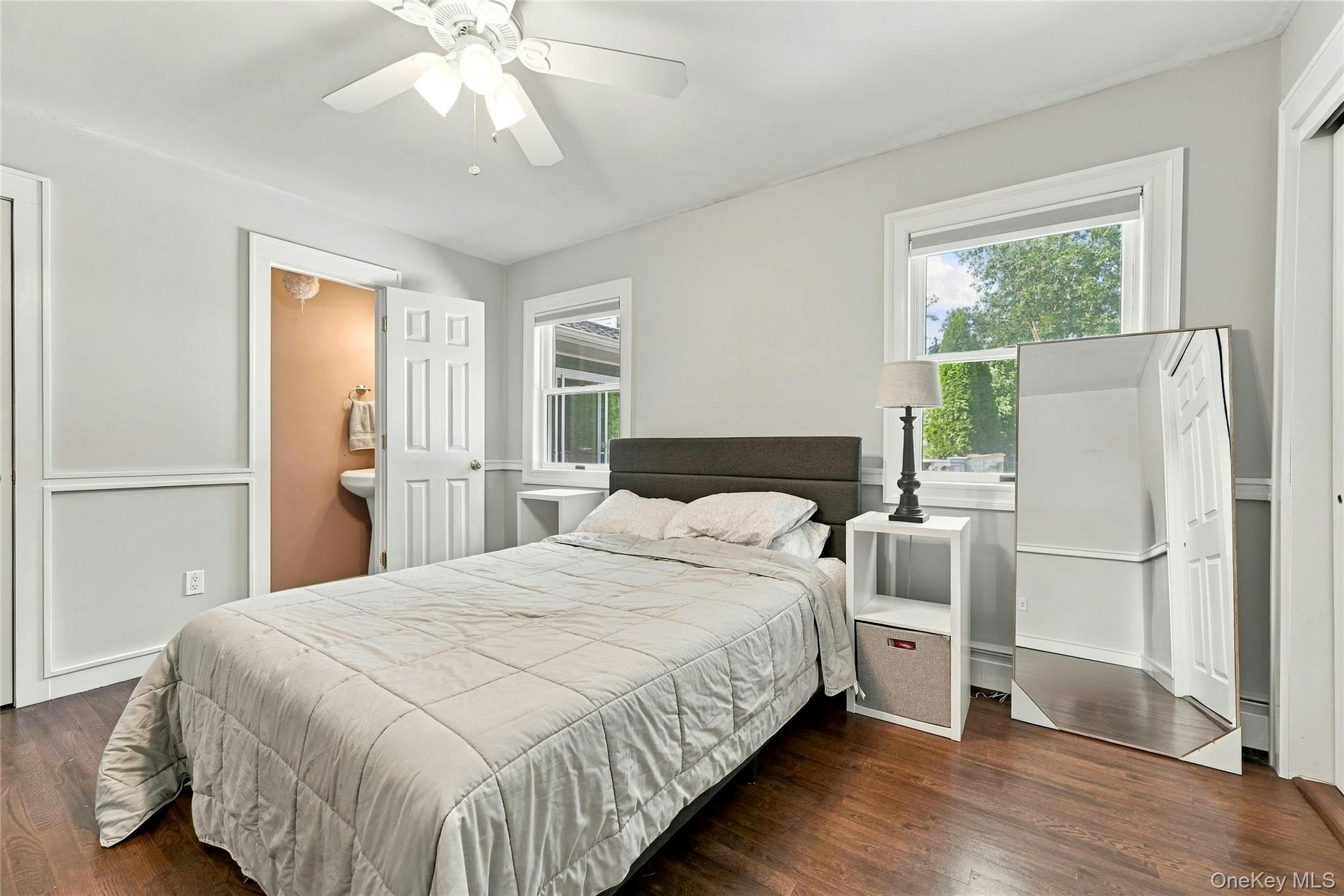  82 Oakwood Drive, Wading River, NY, 11792 - 物件實景