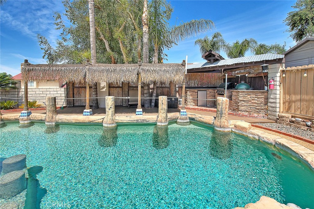 Loma Linda, California, 92354, United States, 4 Bedrooms Bedrooms, ,2 BathroomsBathrooms,Residential,For Sale,2007501