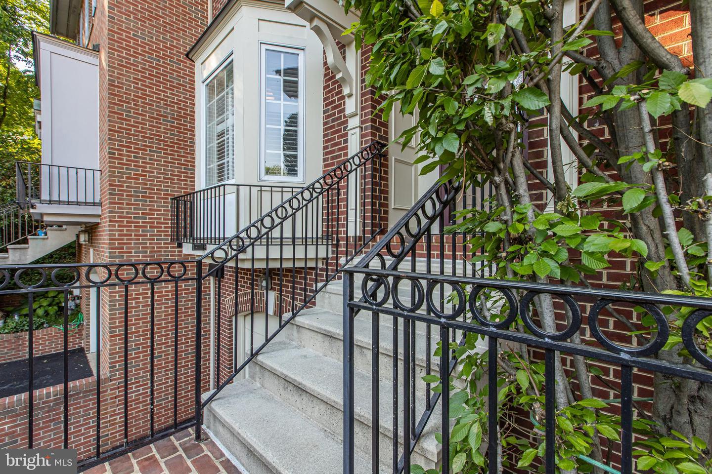 WILMINGTON, Delaware, 19806, United States, 4 Bedrooms Bedrooms, ,4 BathroomsBathrooms,Residential,For Sale,2048566