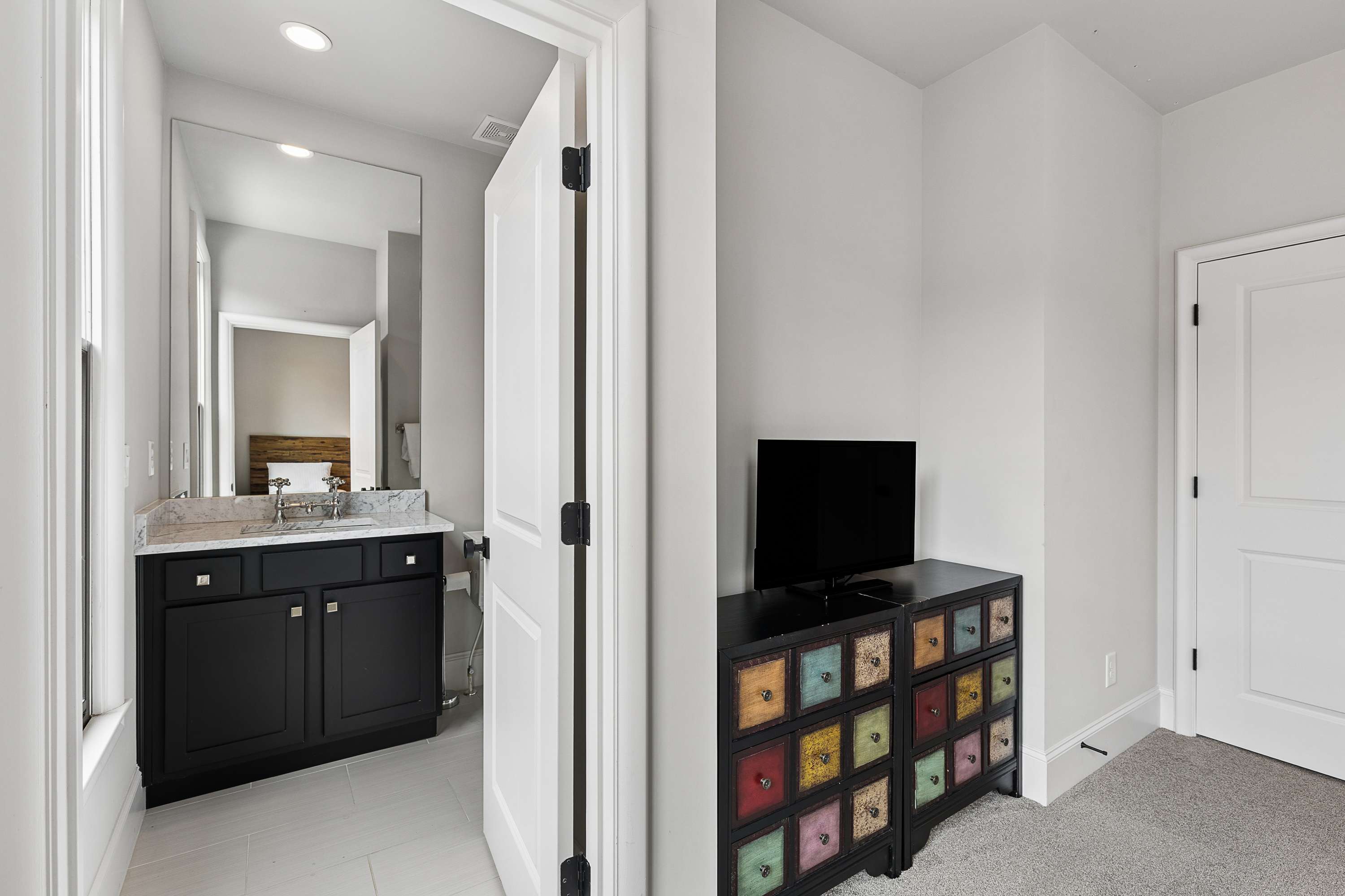  Stunning Townhome in Decatur