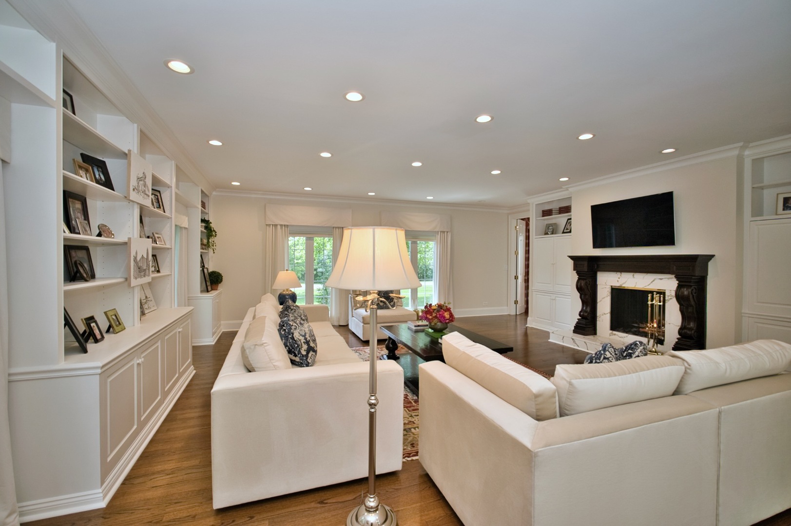 Lake Forest, Illinois, 60045, United States, 4 Bedrooms Bedrooms, ,5 BathroomsBathrooms,Residential,For Sale,2038354