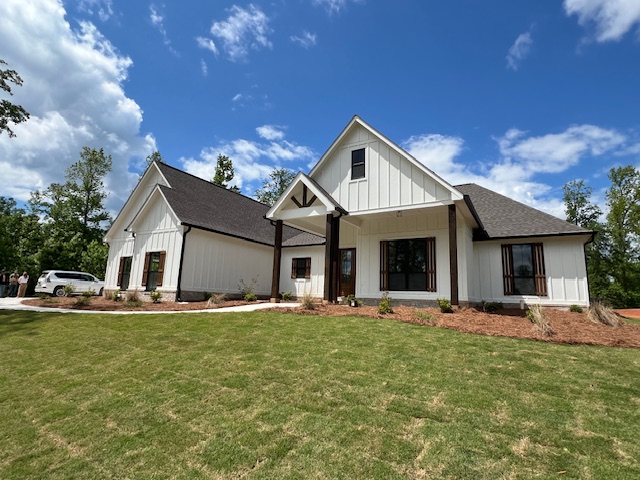 Carrollton, Georgia, 30116, United States, 5 Bedrooms Bedrooms, ,4 BathroomsBathrooms,Residential,For Sale,1909429