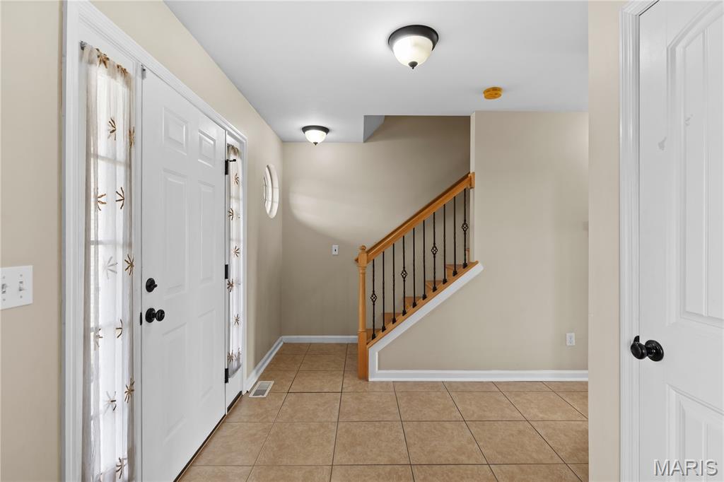 Arnold, Missouri, 63010, United States, 5 Bedrooms Bedrooms, ,4 BathroomsBathrooms,Residential,For Sale,1876130