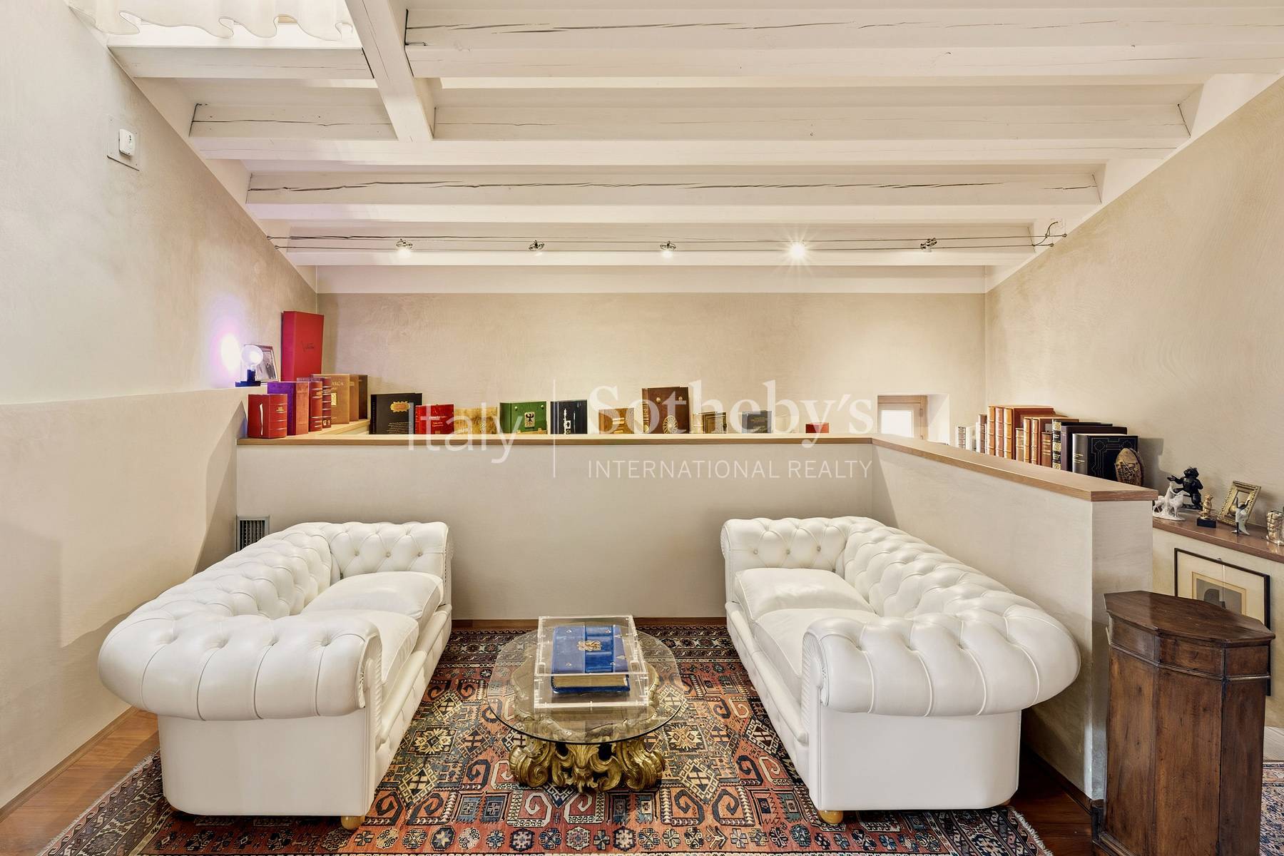  Prestigious Penthouse in a Historic Palazzo in the Heart of Verona - 物件實景
