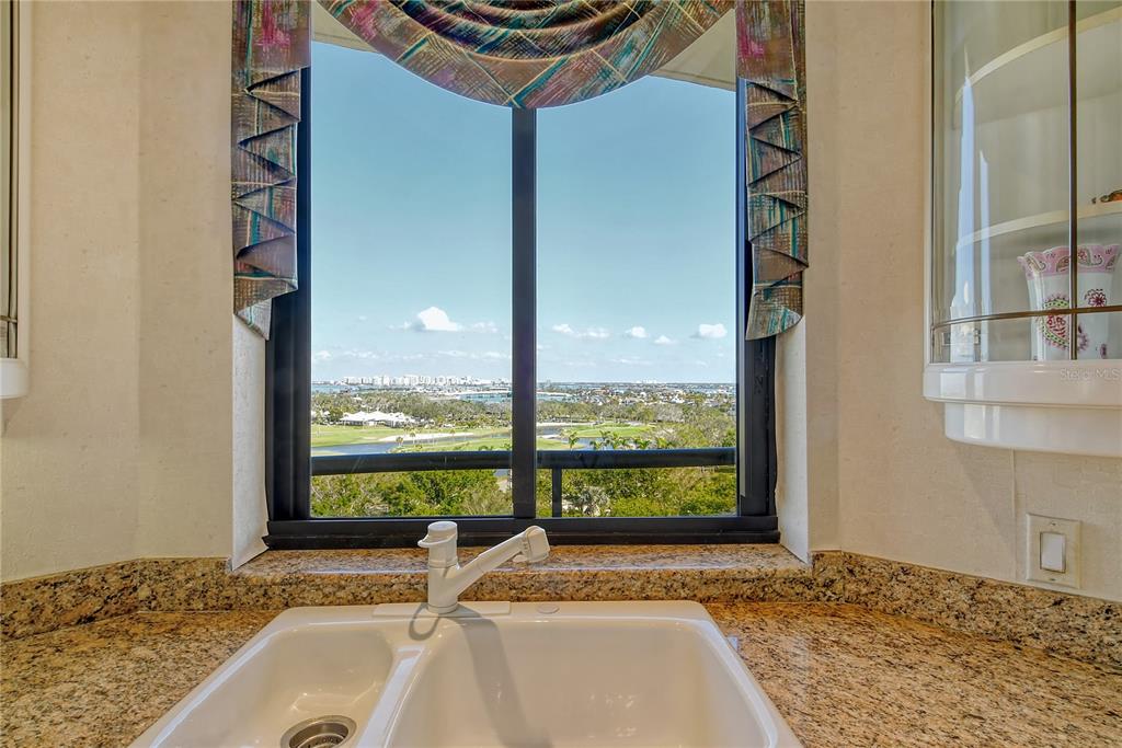 Longboat Key, Florida, 34228, United States, 3 Bedrooms Bedrooms, ,4 BathroomsBathrooms,Residential,For Sale,1962388