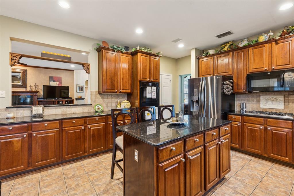 Plano, Texas, 75025, United States, 4 Bedrooms Bedrooms, ,3 BathroomsBathrooms,Residential,For Sale,1912085